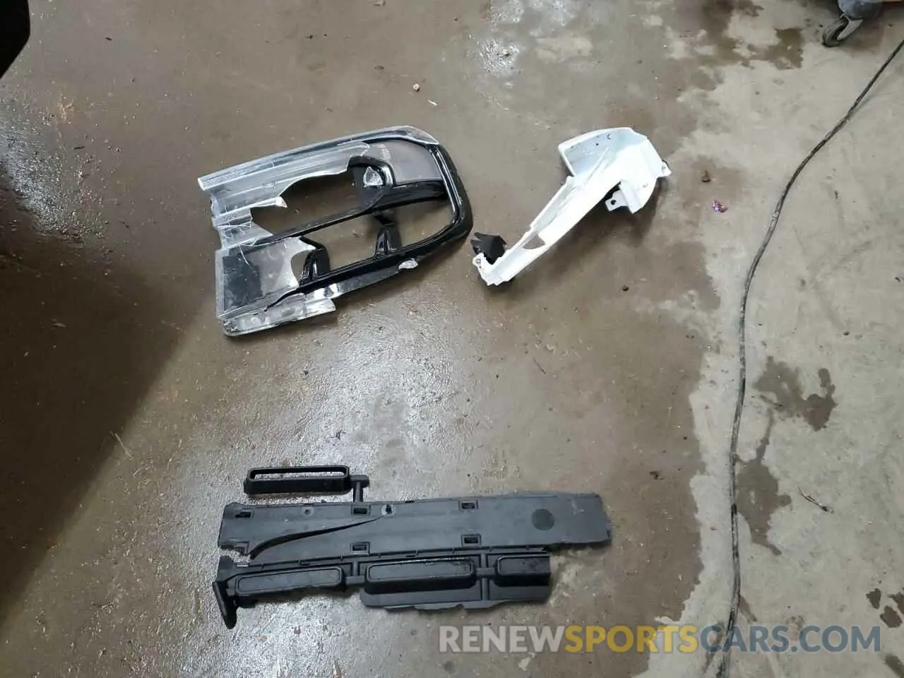 12 fotografías del automóvil dañado 3FTTW8G98PRA89373 FORD MAVERICK 2023