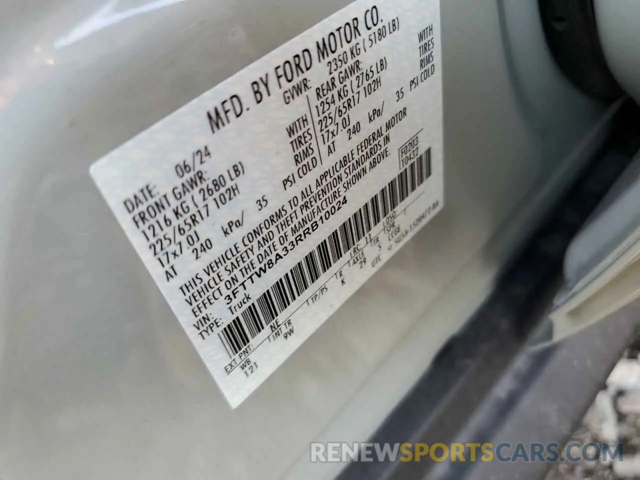 12 fotografías del automóvil dañado 3FTTW8A33RRB10024 FORD MAVERICK 2024