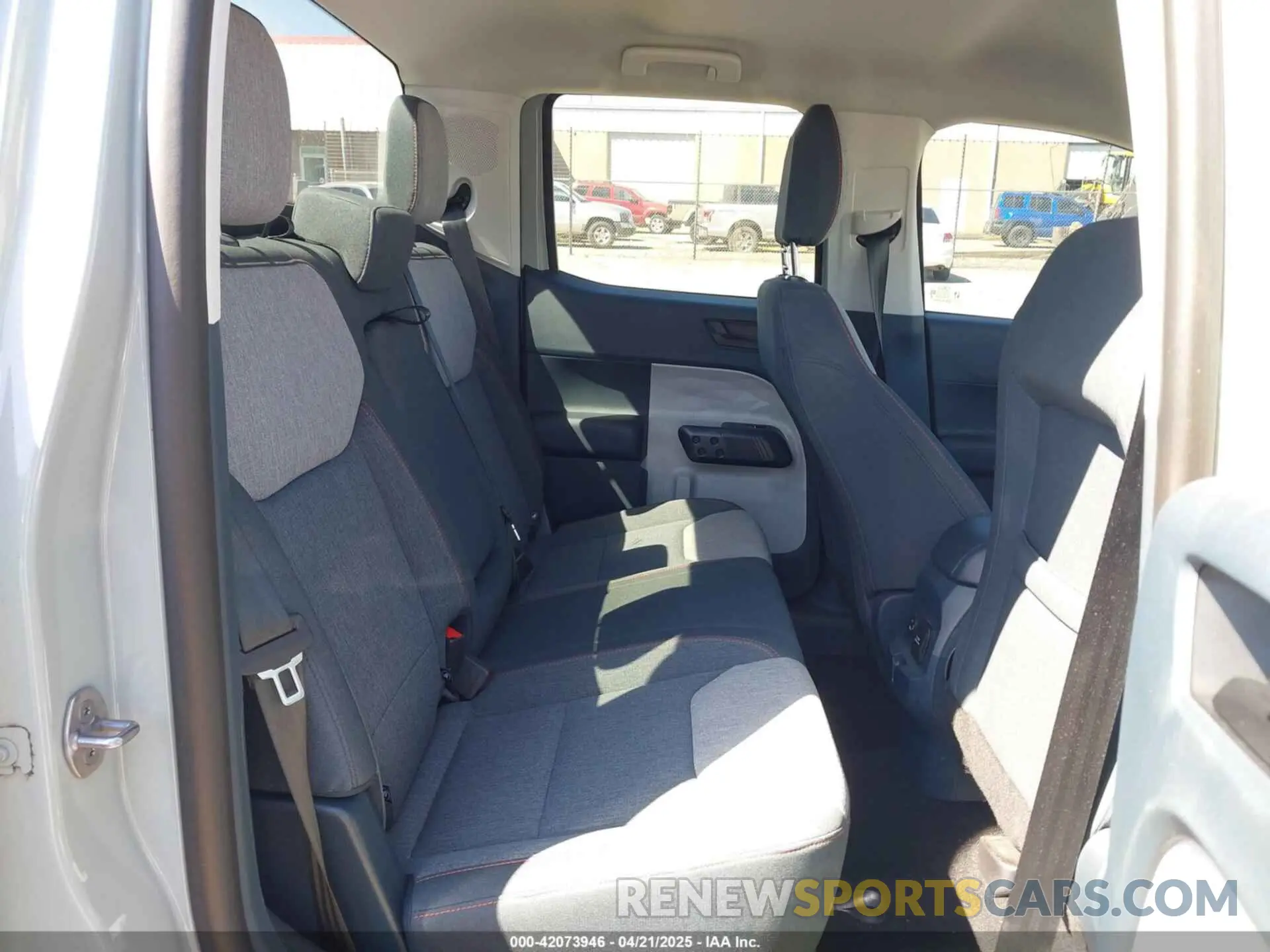 8 fotografías del automóvil dañado 3FTTW8H38RRA20700 FORD MAVERICK 2024