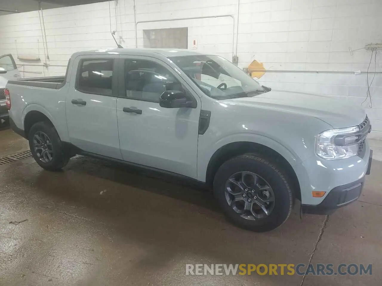 4 fotografías del automóvil dañado 3FTTW8H38RRA81366 FORD MAVERICK 2024