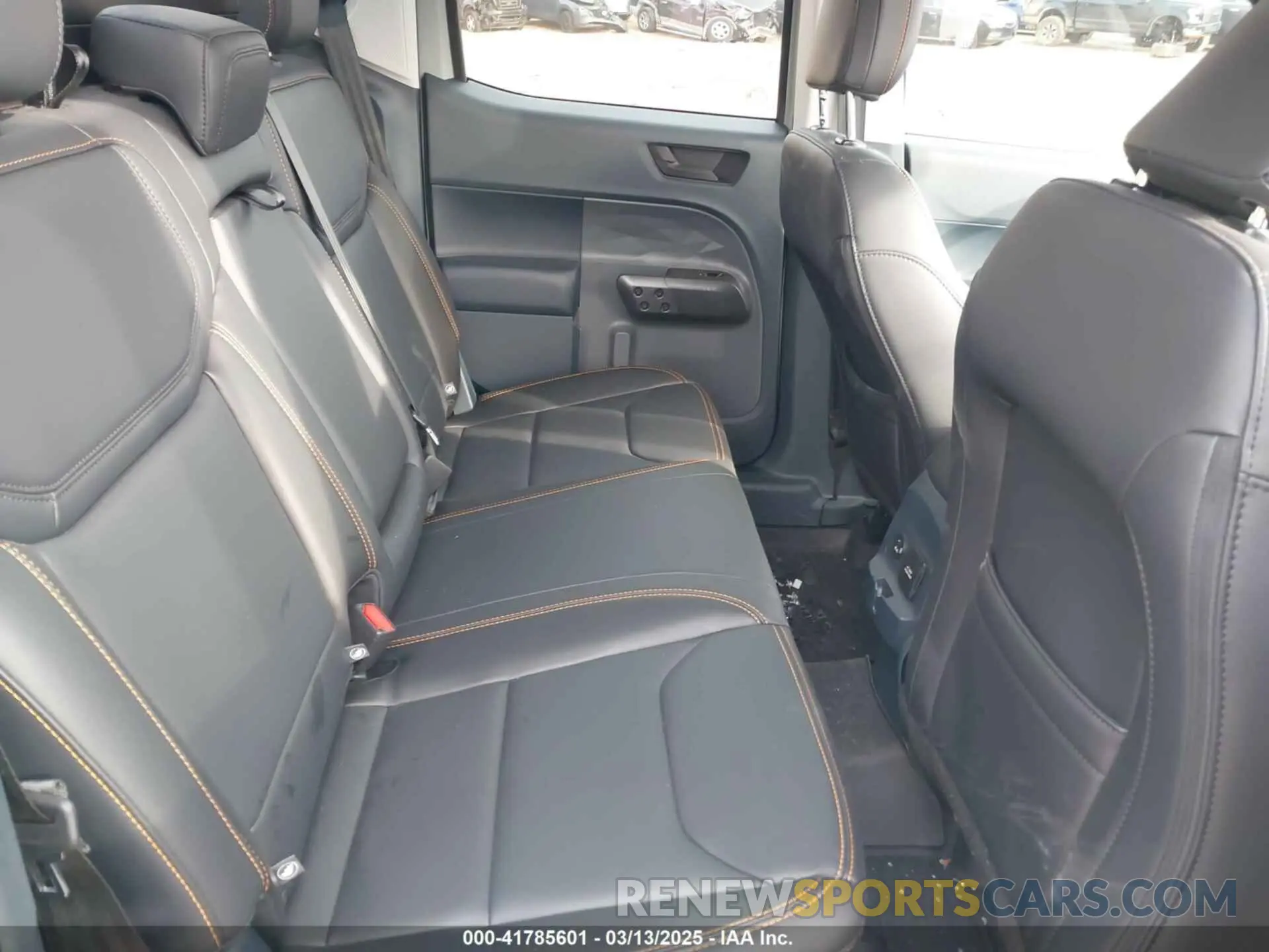 8 fotografías del automóvil dañado 3FTTW8R92RRB21346 FORD MAVERICK 2024