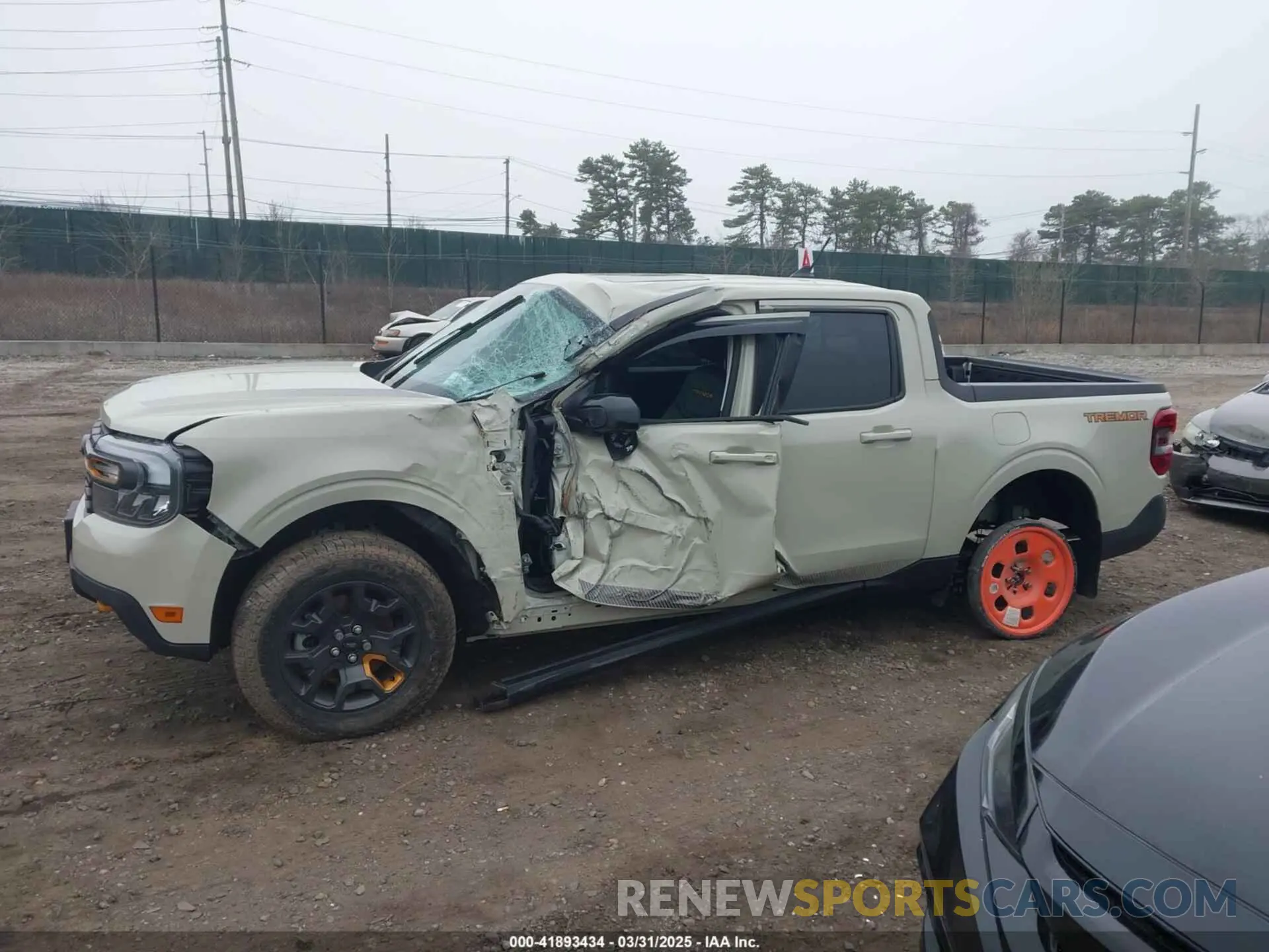 14 fotografías del automóvil dañado 3FTTW8R93RRB48216 FORD MAVERICK 2024