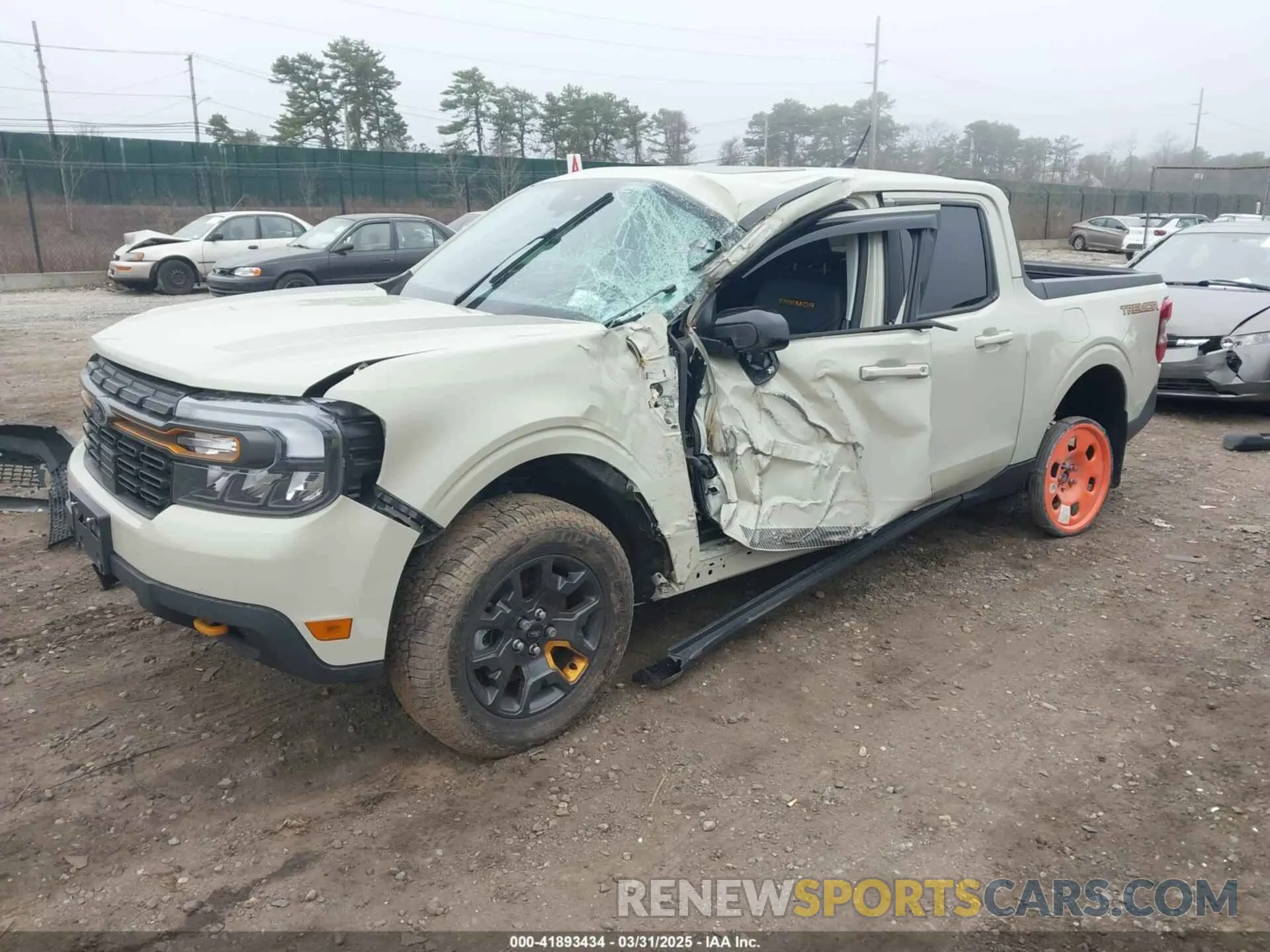 2 fotografías del automóvil dañado 3FTTW8R93RRB48216 FORD MAVERICK 2024