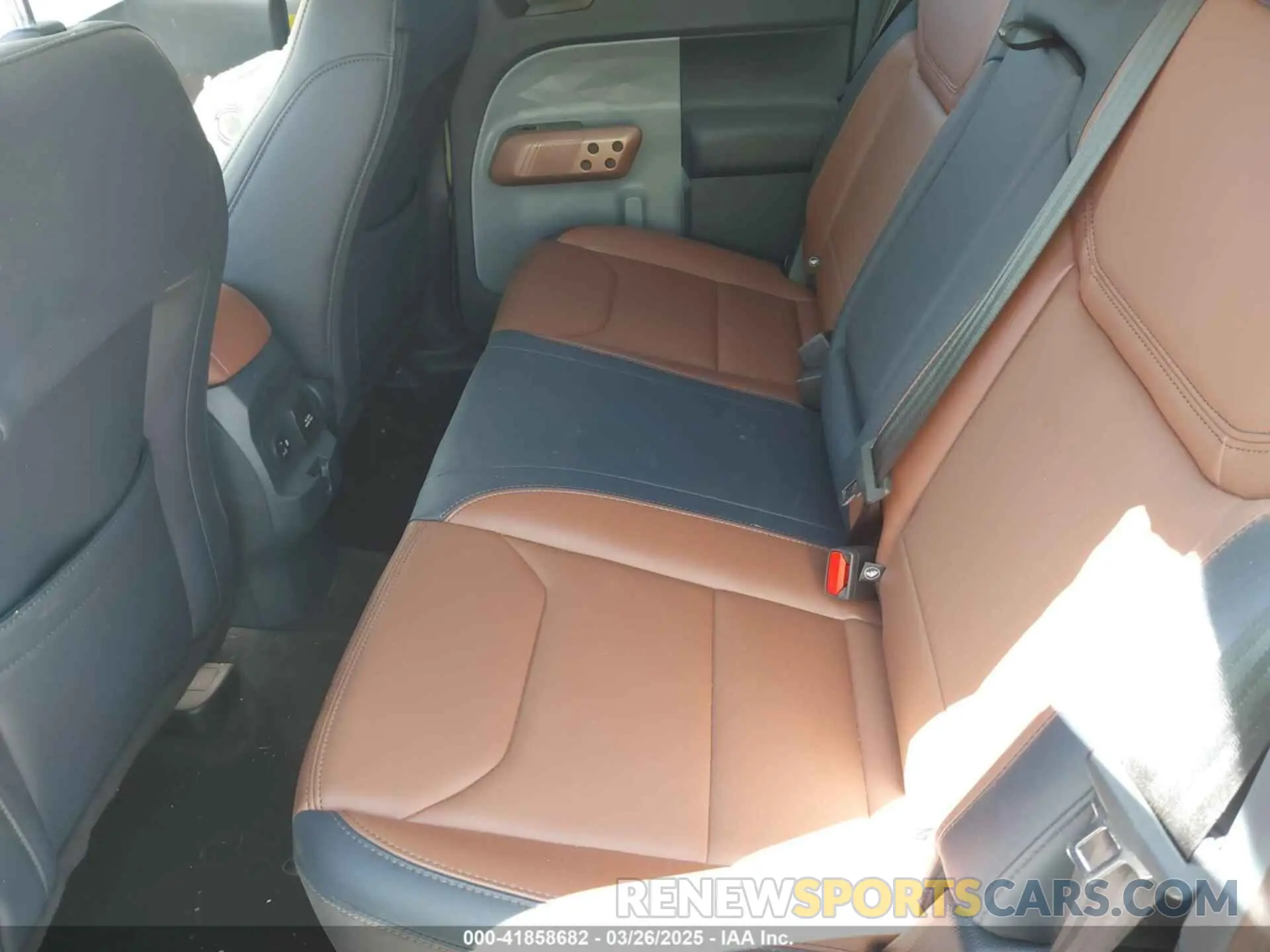 8 fotografías del automóvil dañado 3FTTW8S94RRA11411 FORD MAVERICK 2024