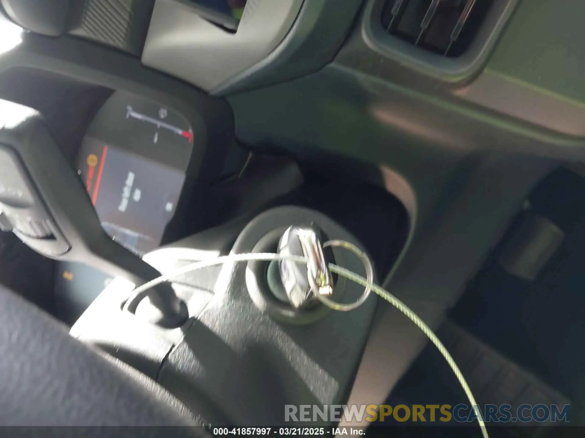 11 fotografías del automóvil dañado 3FTTW8A30SRA35448 FORD MAVERICK 2025