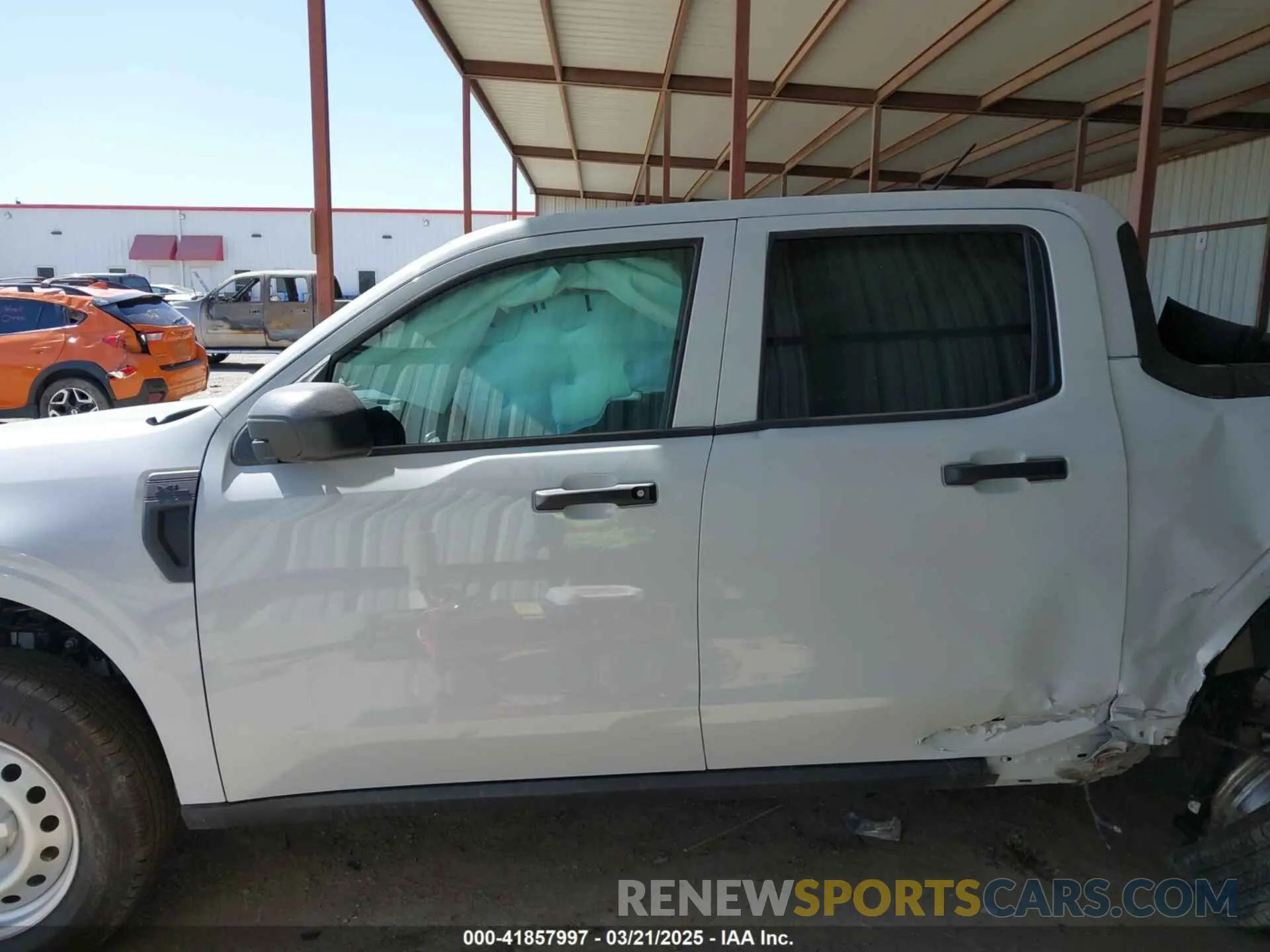 14 fotografías del automóvil dañado 3FTTW8A30SRA35448 FORD MAVERICK 2025