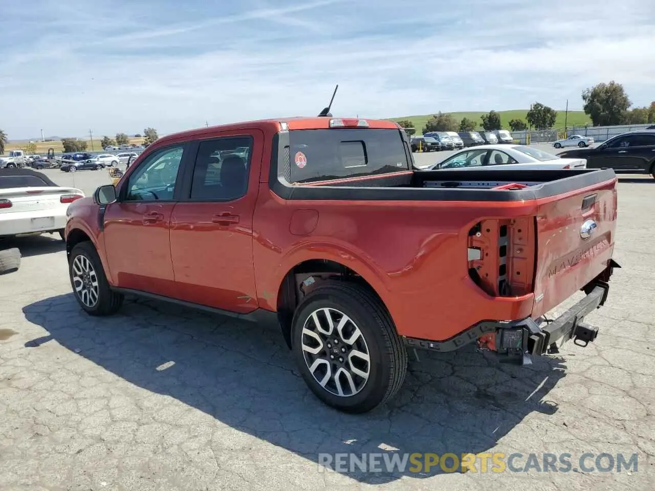 2 fotografías del automóvil dañado 3FTTW8M37RRB23662 FORD MAVERICK L 2024