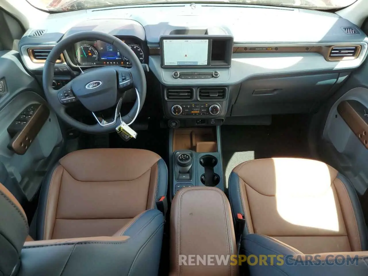 8 fotografías del automóvil dañado 3FTTW8M37RRB23662 FORD MAVERICK L 2024