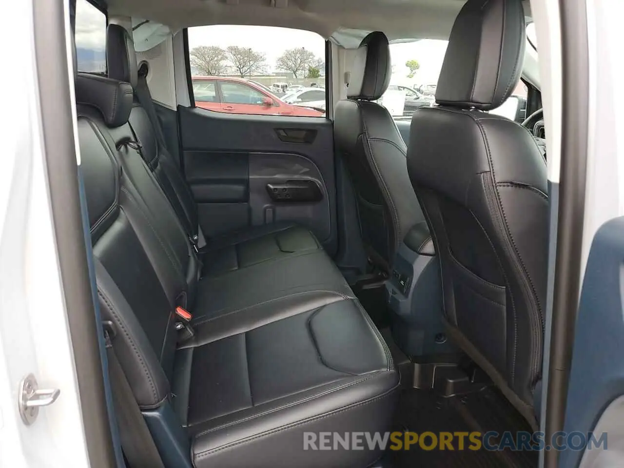 10 fotografías del automóvil dañado 3FTTW8S32SRA32503 FORD MAVERICK L 2025