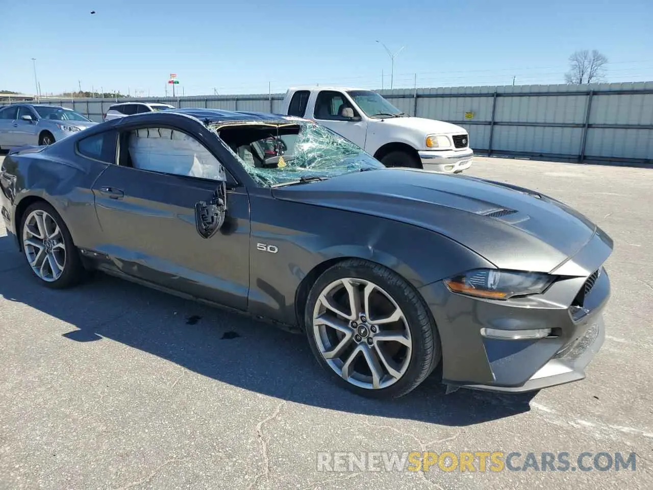4 fotografías del automóvil dañado 1FA6P8CF0K5199230 FORD MUSTANG 2019