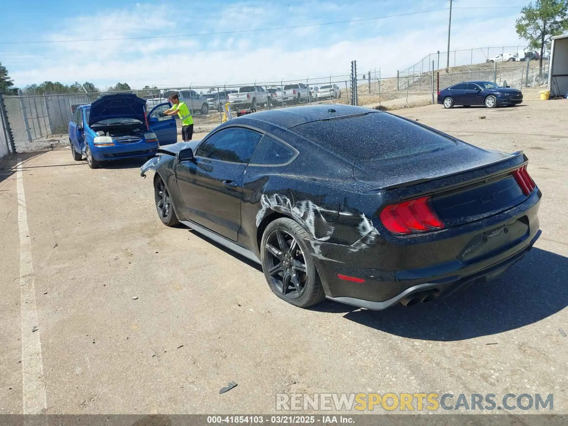 3 fotografías del automóvil dañado 1FA6P8CF1K5146942 FORD MUSTANG 2019