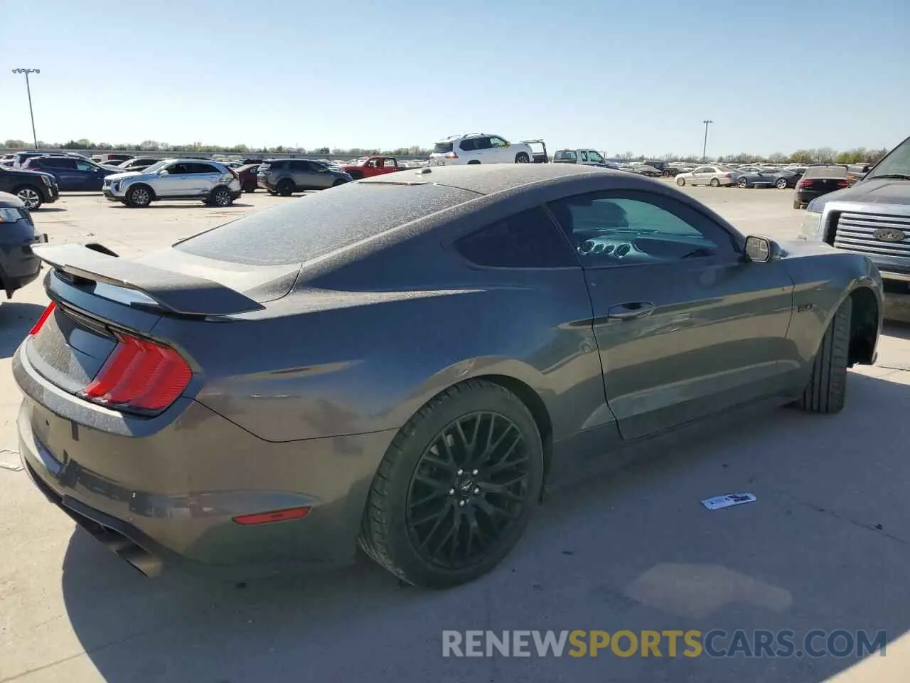 3 fotografías del automóvil dañado 1FA6P8CF1K5168794 FORD MUSTANG 2019