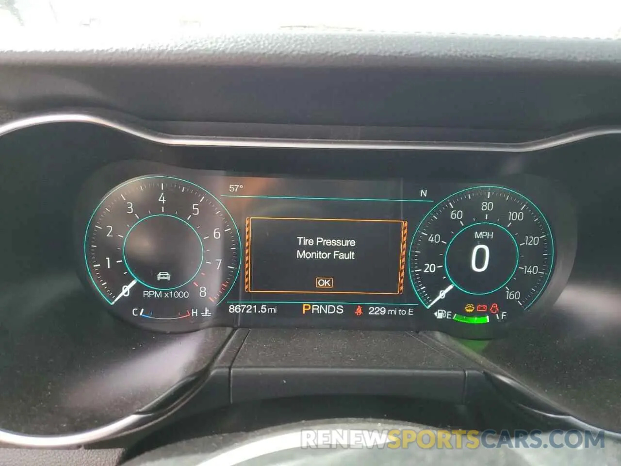 9 fotografías del automóvil dañado 1FA6P8CF3K5130158 FORD MUSTANG 2019