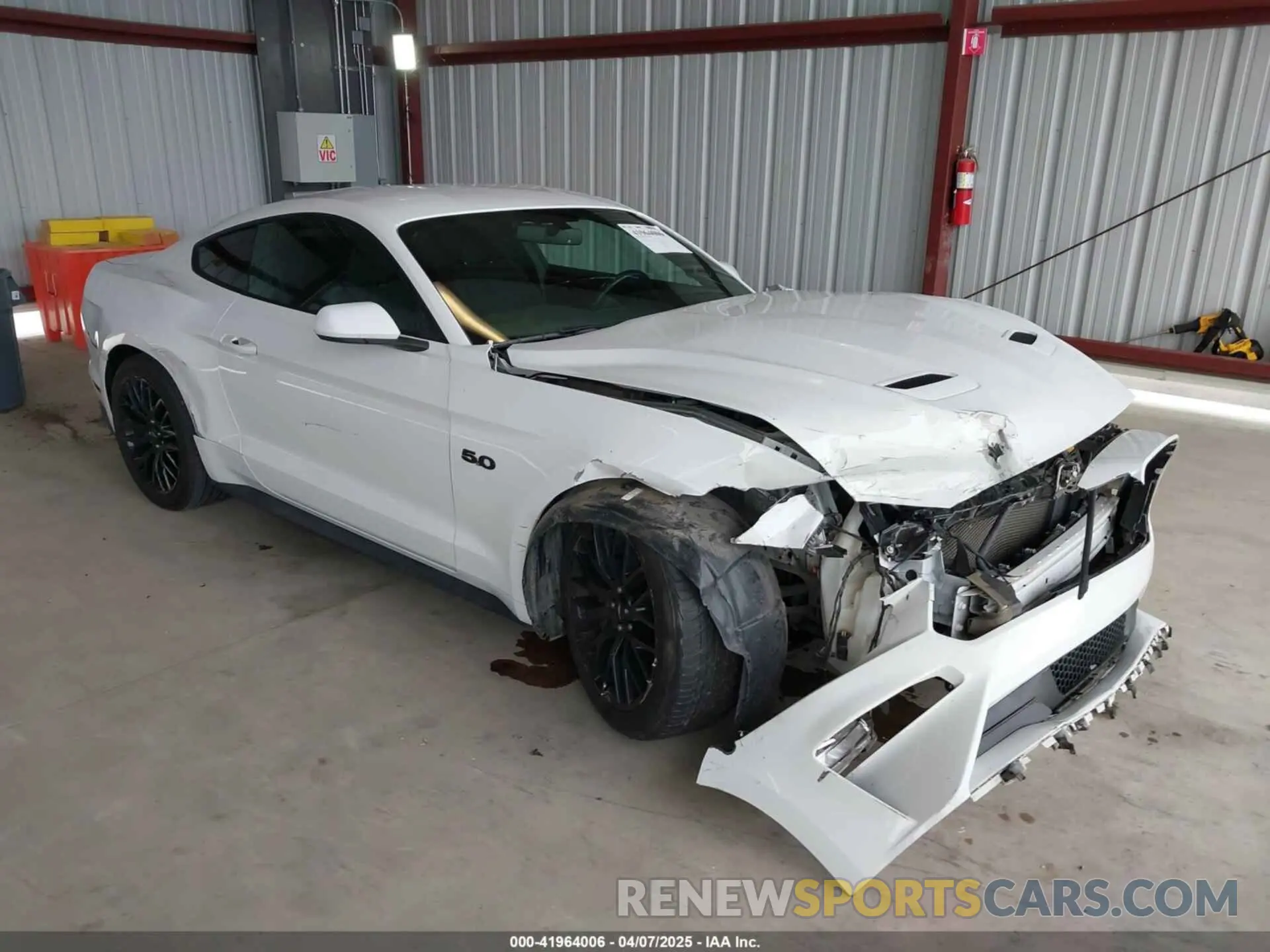 1 fotografías del automóvil dañado 1FA6P8CF4K5122361 FORD MUSTANG 2019