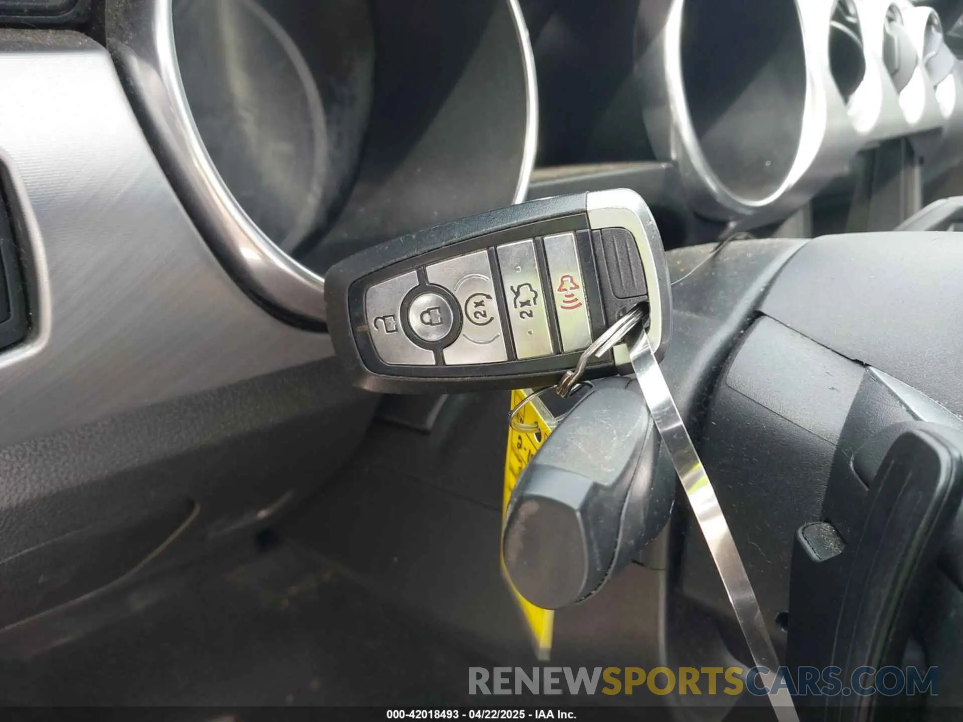 11 fotografías del automóvil dañado 1FA6P8CF4K5144134 FORD MUSTANG 2019