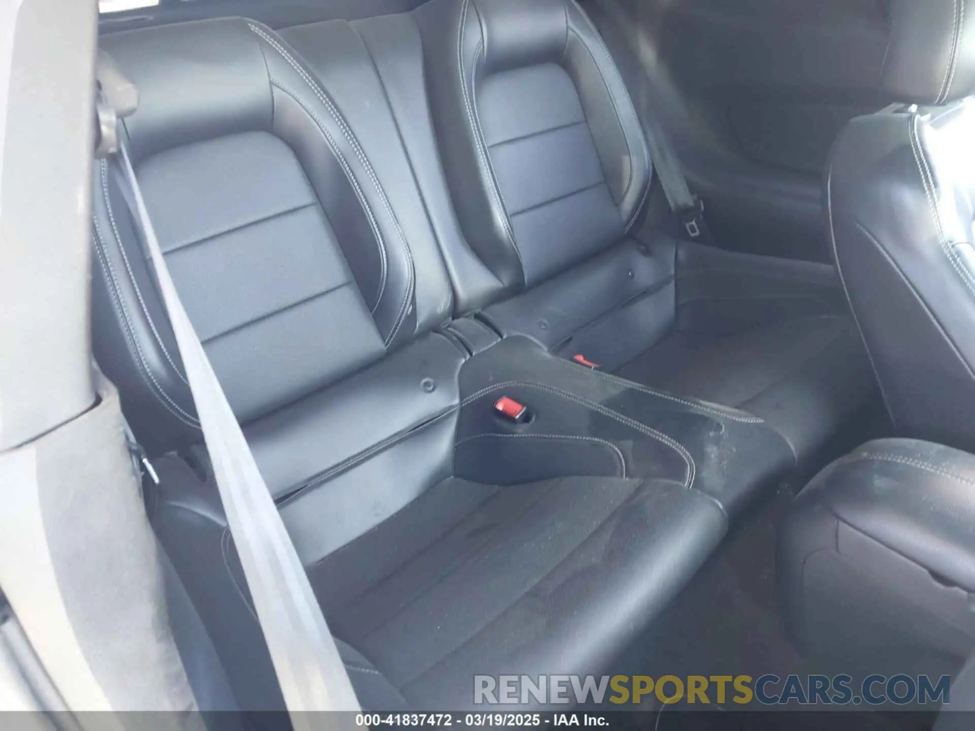 8 fotografías del automóvil dañado 1FA6P8CF4K5147017 FORD MUSTANG 2019