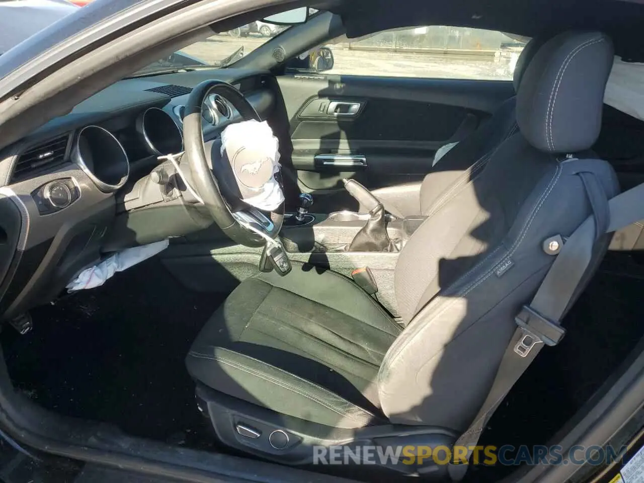 7 fotografías del automóvil dañado 1FA6P8CF4K5166246 FORD MUSTANG 2019