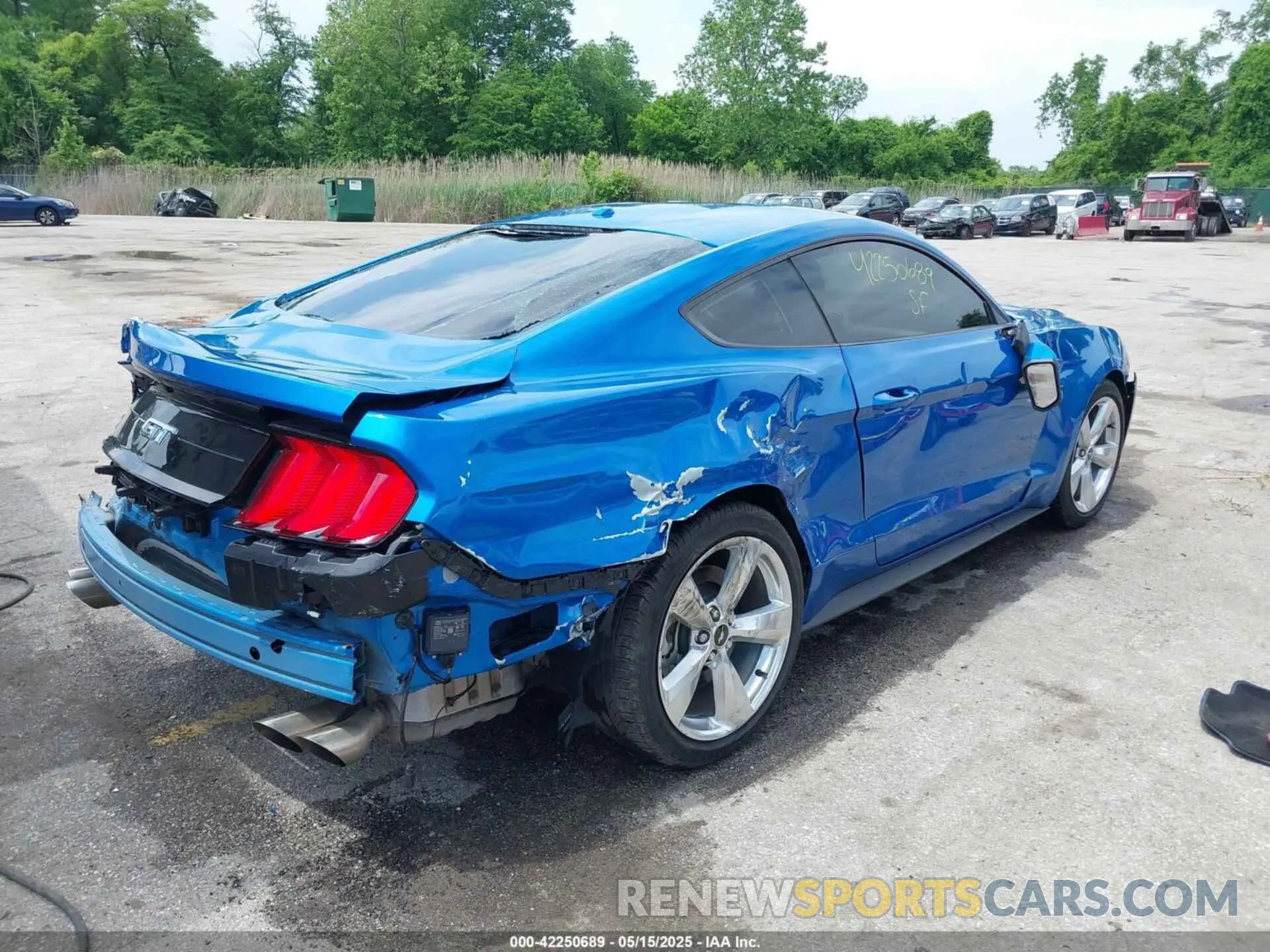 4 fotografías del automóvil dañado 1FA6P8CF4K5180728 FORD MUSTANG 2019