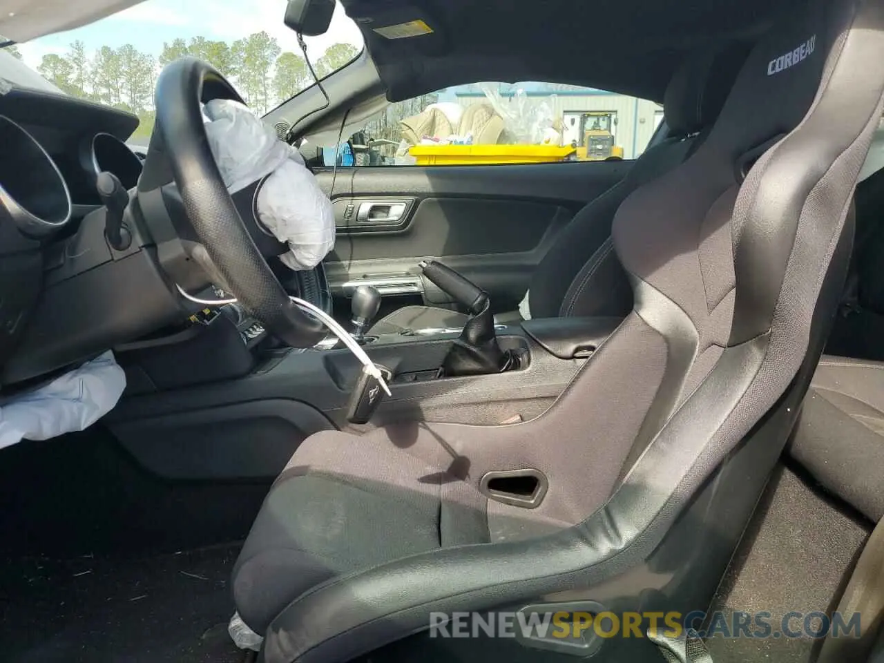 7 fotografías del automóvil dañado 1FA6P8CF4K5184455 FORD MUSTANG 2019