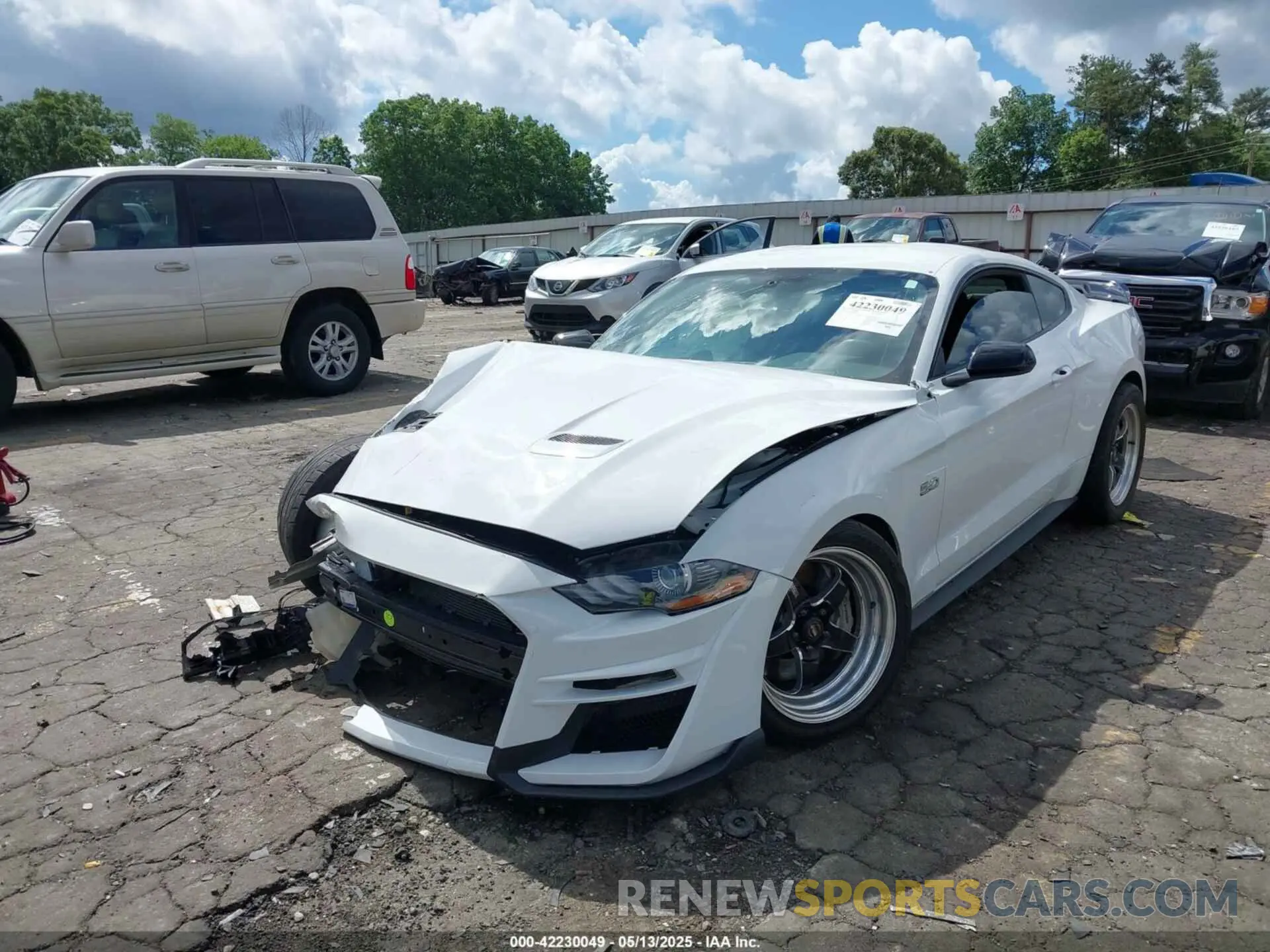 2 fotografías del automóvil dañado 1FA6P8CF4K5203151 FORD MUSTANG 2019