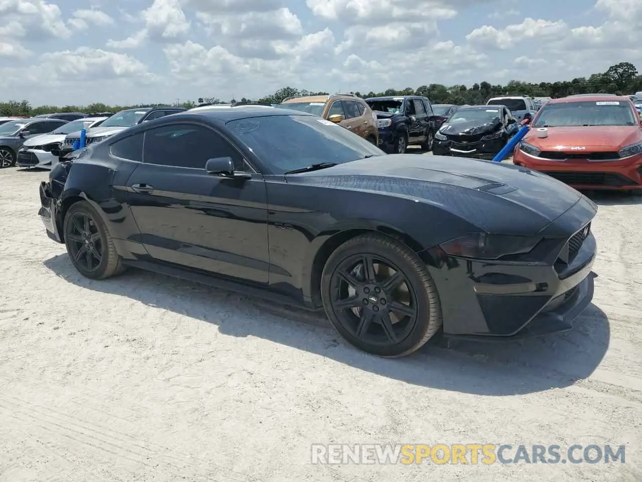 4 fotografías del automóvil dañado 1FA6P8CF6K5122362 FORD MUSTANG 2019