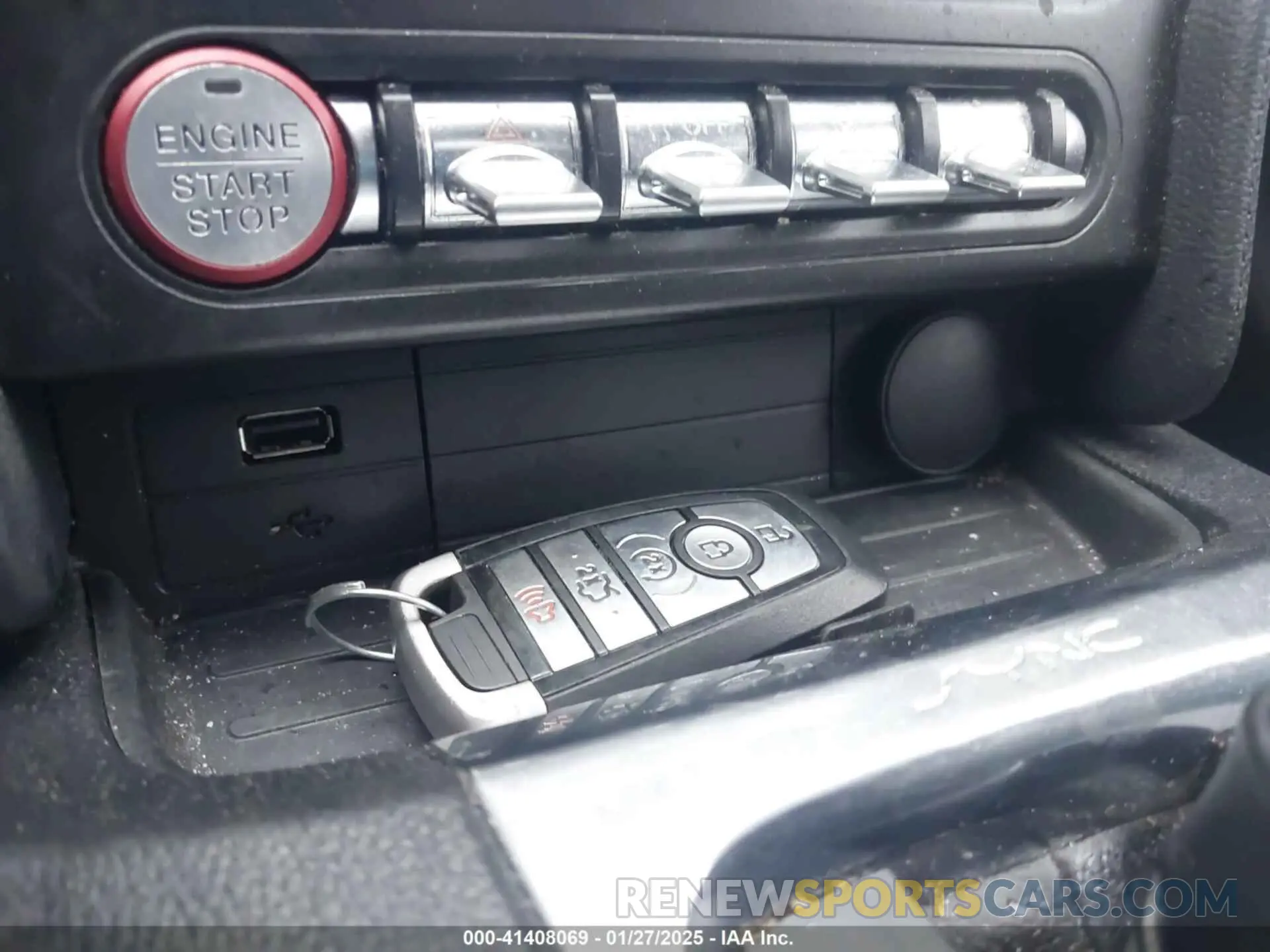 11 fotografías del automóvil dañado 1FA6P8TH0K5172045 FORD MUSTANG 2019