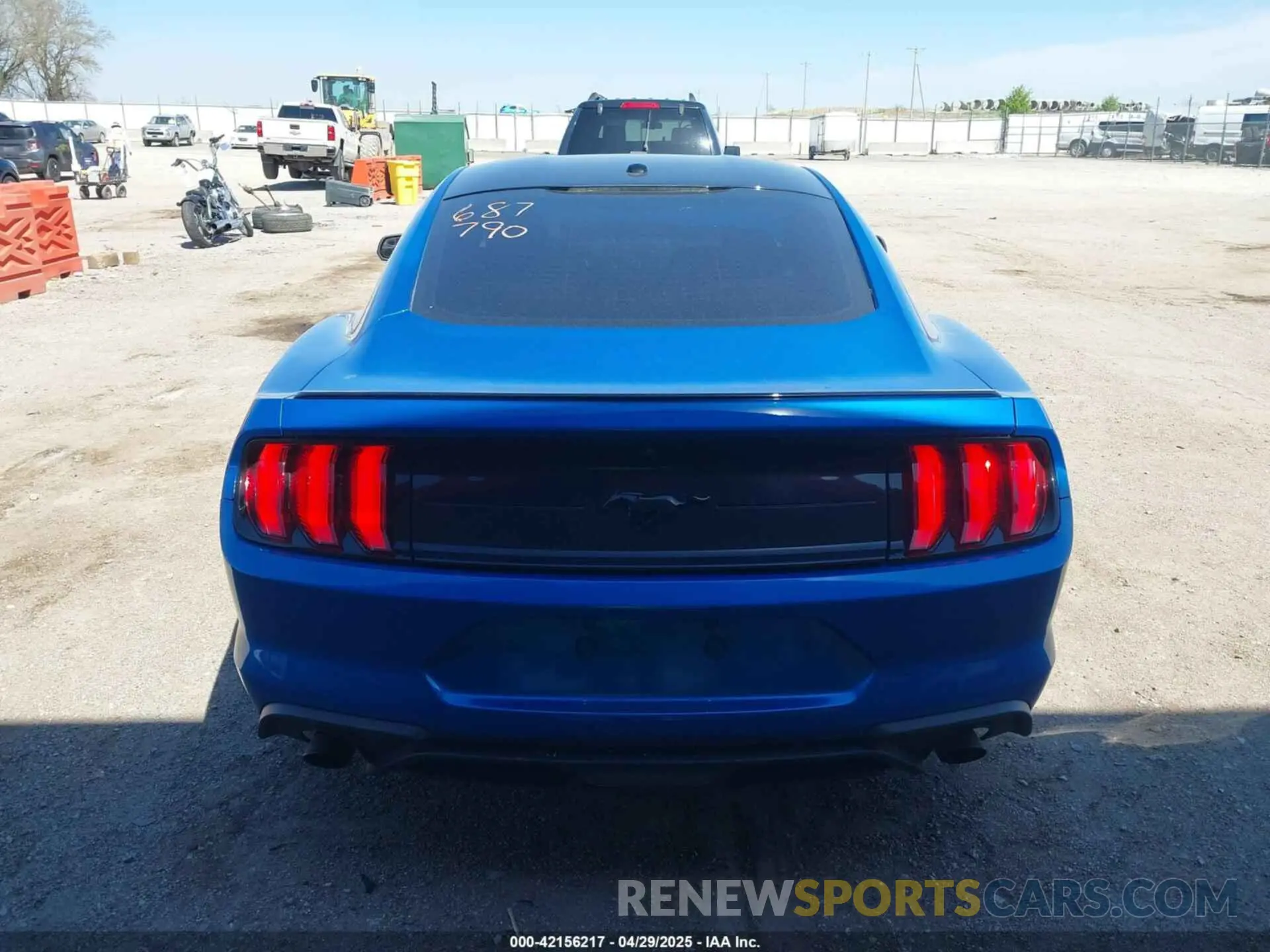 16 fotografías del automóvil dañado 1FA6P8TH2K5134462 FORD MUSTANG 2019