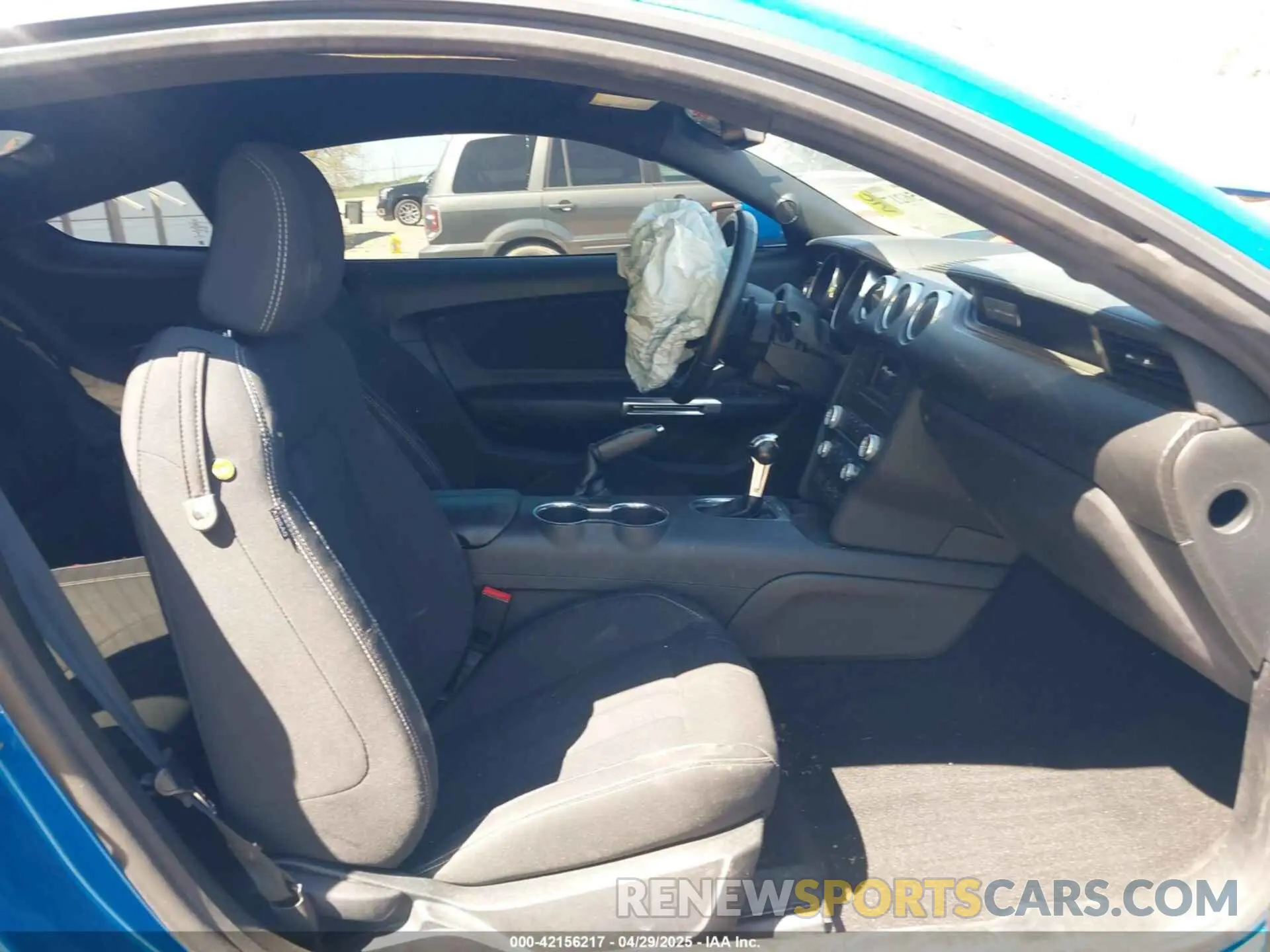5 fotografías del automóvil dañado 1FA6P8TH2K5134462 FORD MUSTANG 2019