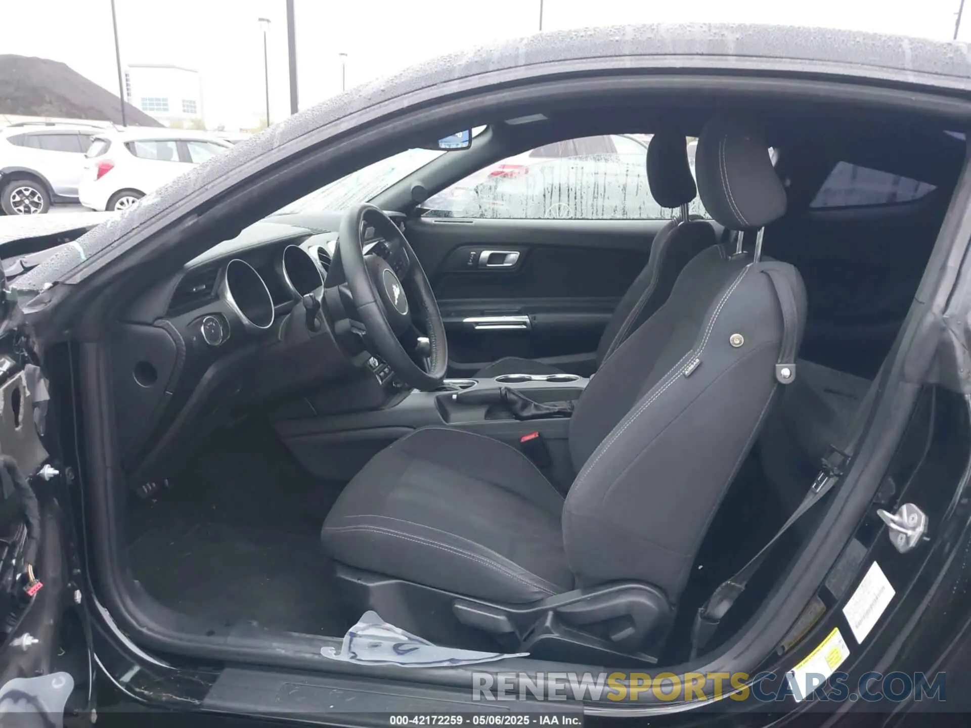 5 fotografías del automóvil dañado 1FA6P8TH2K5143582 FORD MUSTANG 2019
