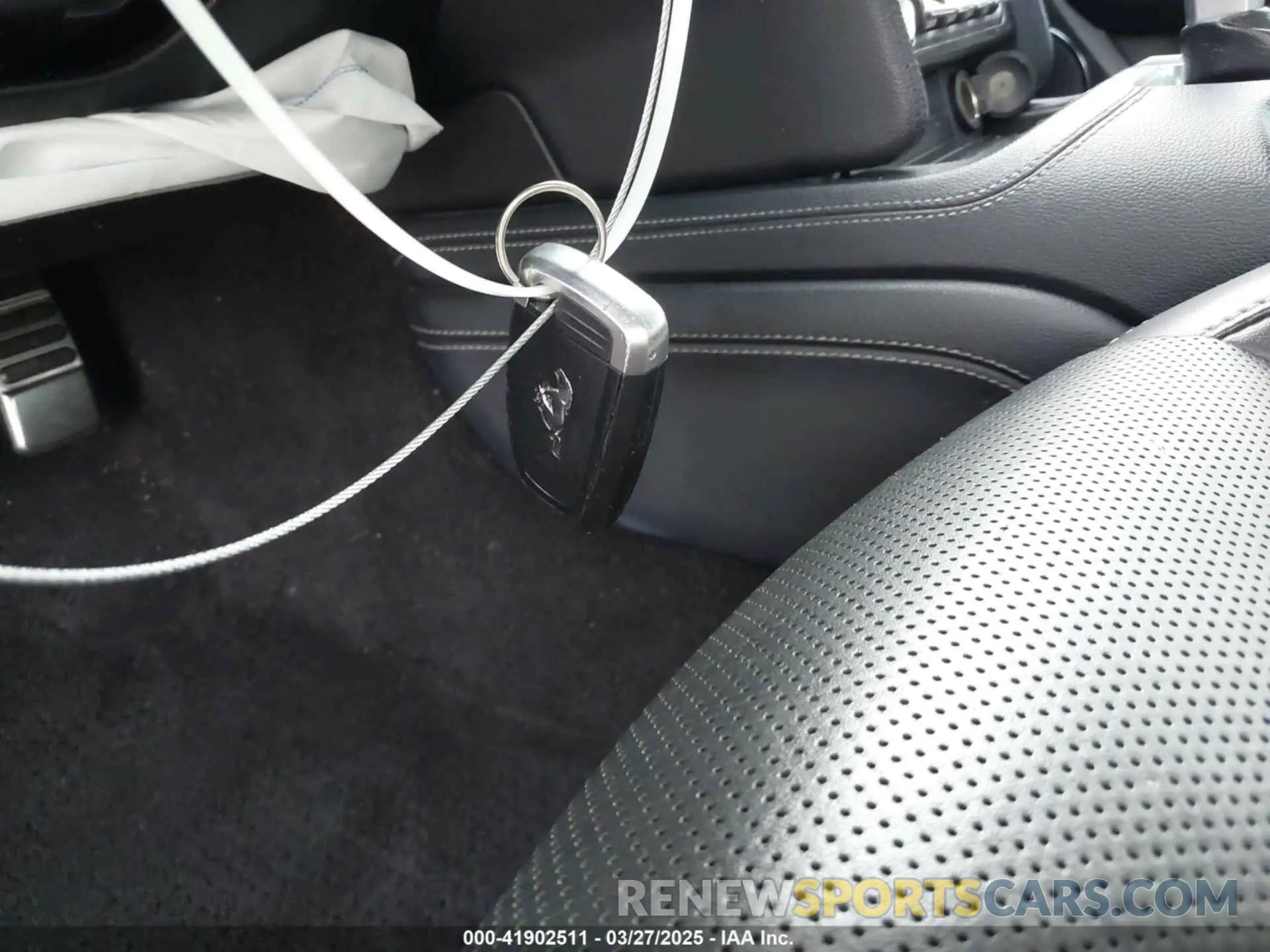 11 fotografías del automóvil dañado 1FA6P8TH2K5162097 FORD MUSTANG 2019