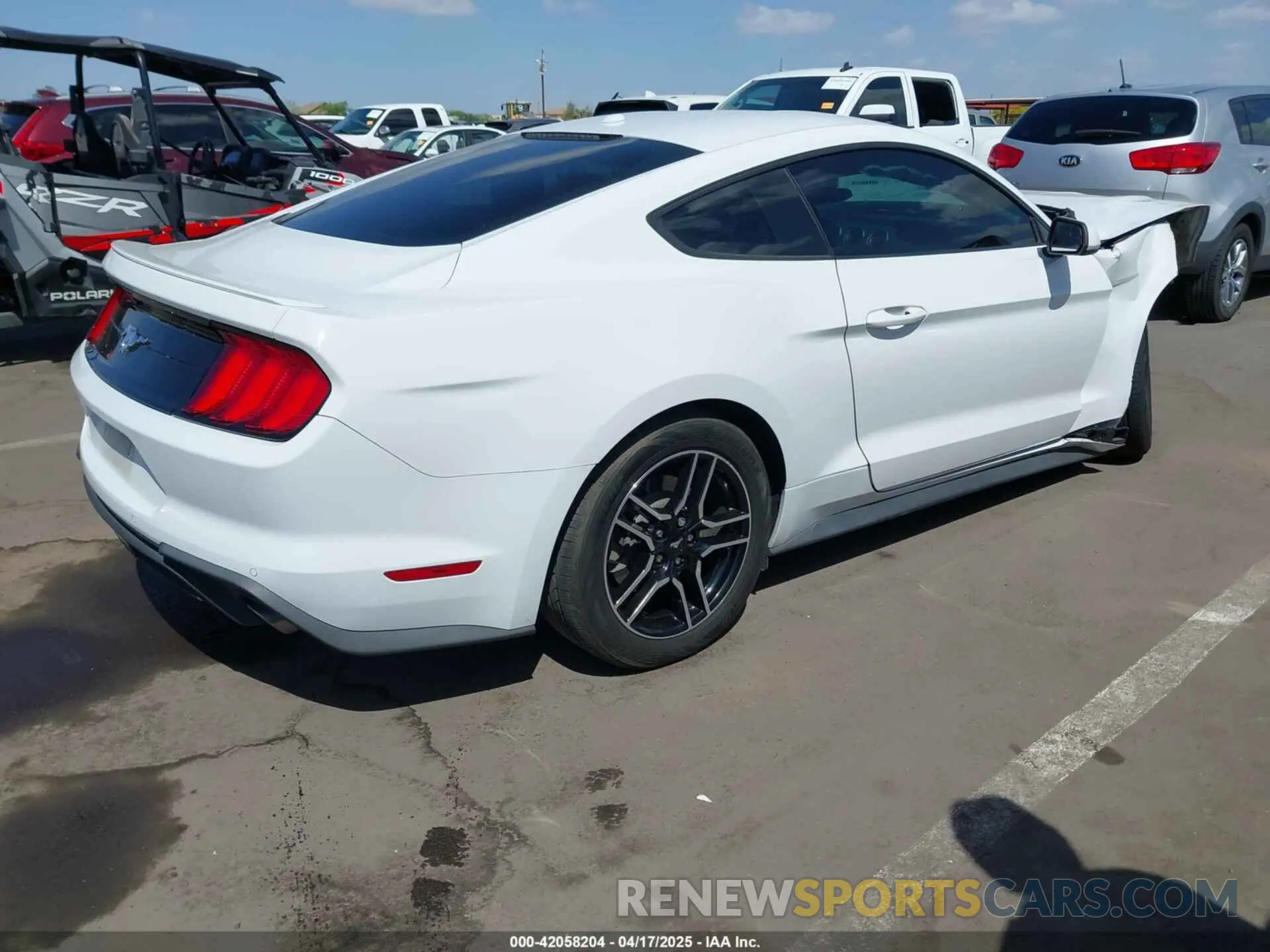 4 fotografías del automóvil dañado 1FA6P8TH3K5120831 FORD MUSTANG 2019