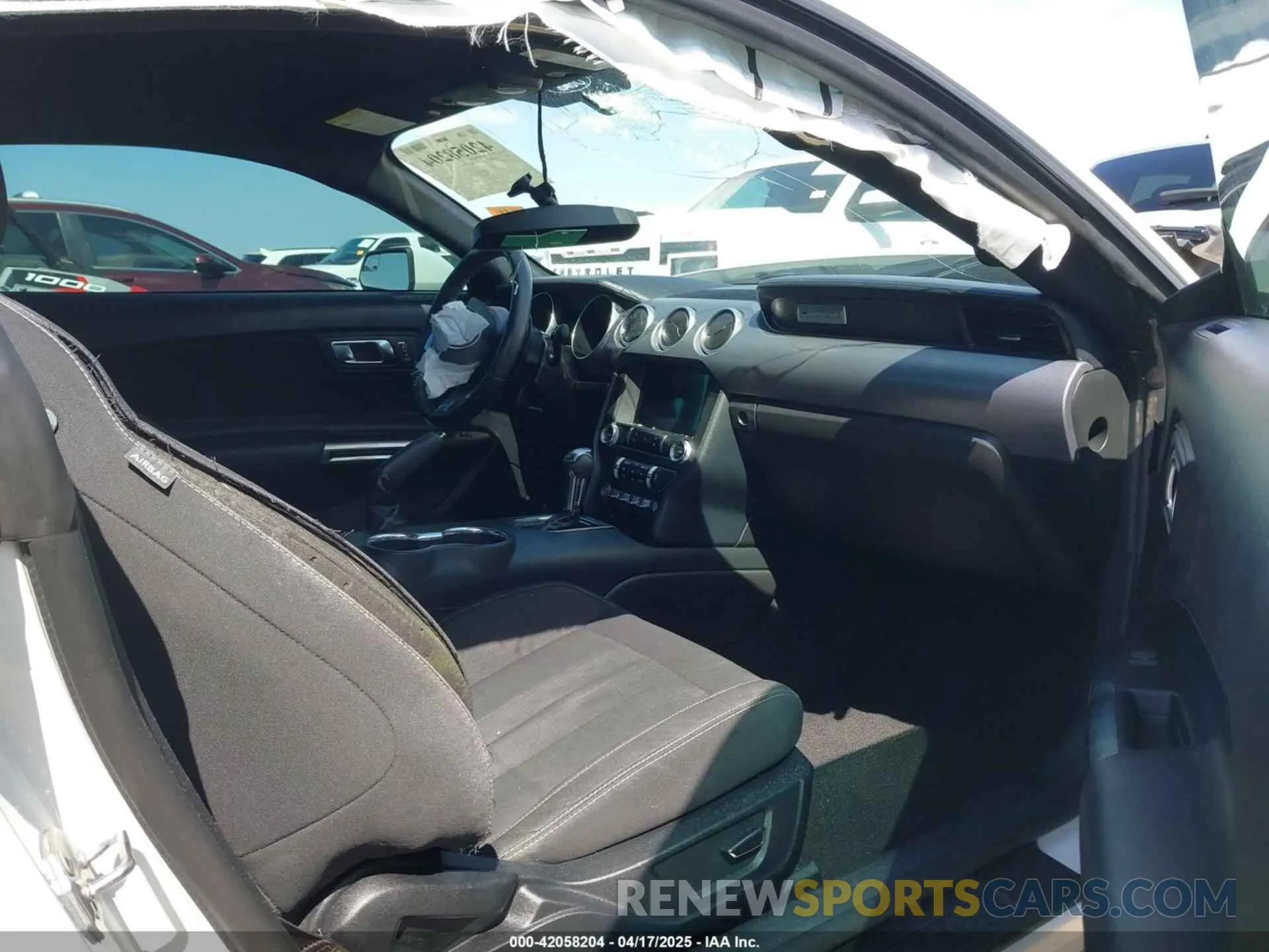 5 fotografías del automóvil dañado 1FA6P8TH3K5120831 FORD MUSTANG 2019