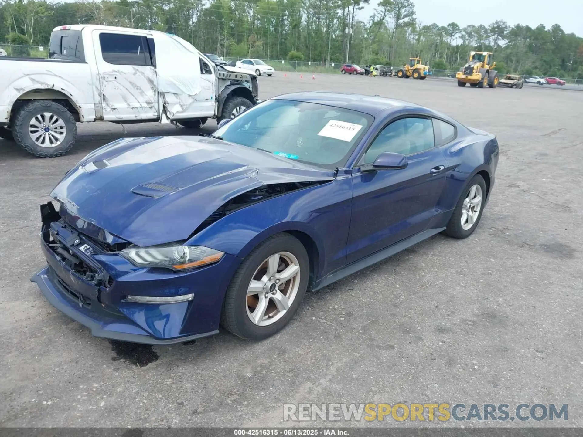 2 fotografías del automóvil dañado 1FA6P8TH3K5174131 FORD MUSTANG 2019