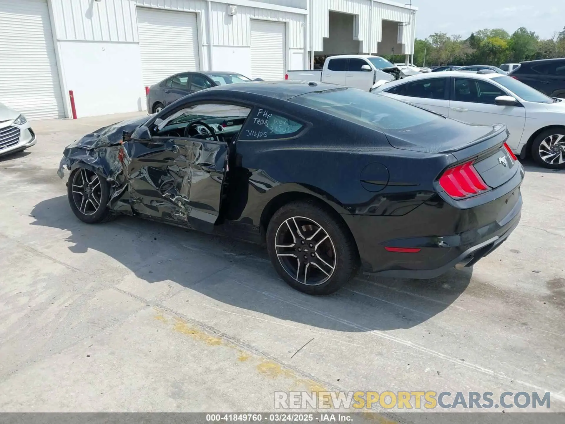 3 fotografías del automóvil dañado 1FA6P8TH4K5146998 FORD MUSTANG 2019
