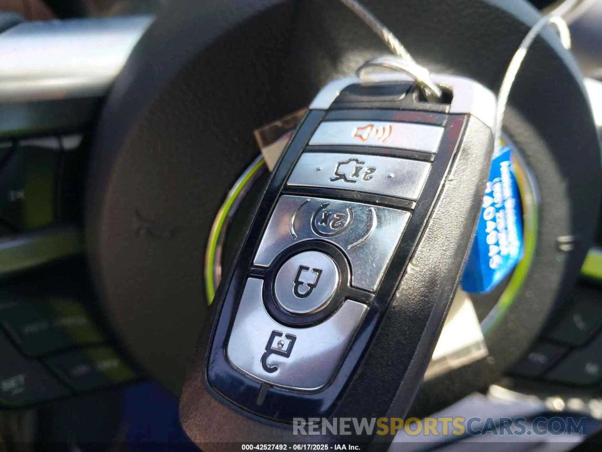 11 fotografías del automóvil dañado 1FA6P8TH4K5201515 FORD MUSTANG 2019