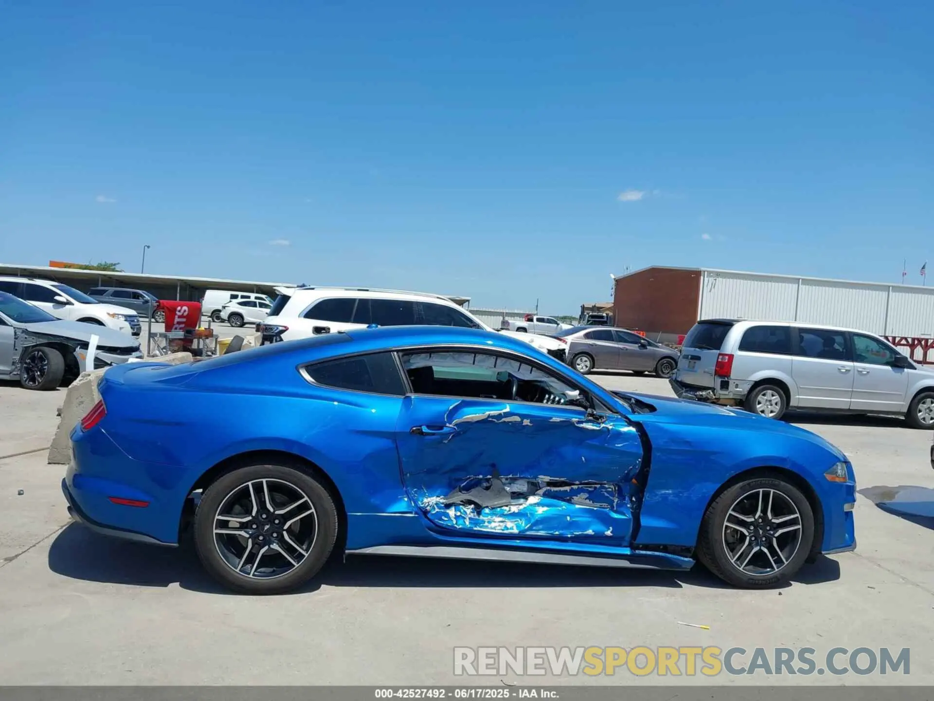 13 fotografías del automóvil dañado 1FA6P8TH4K5201515 FORD MUSTANG 2019