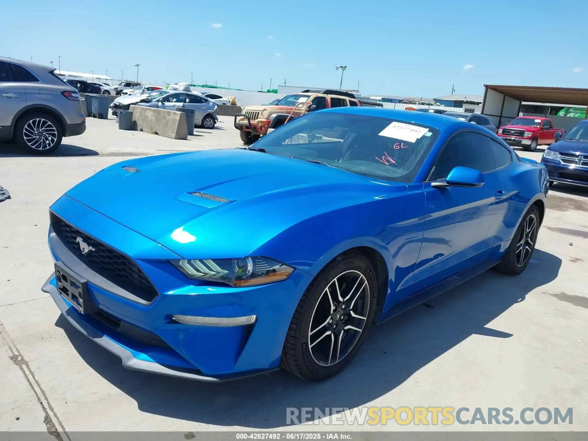 2 fotografías del automóvil dañado 1FA6P8TH4K5201515 FORD MUSTANG 2019