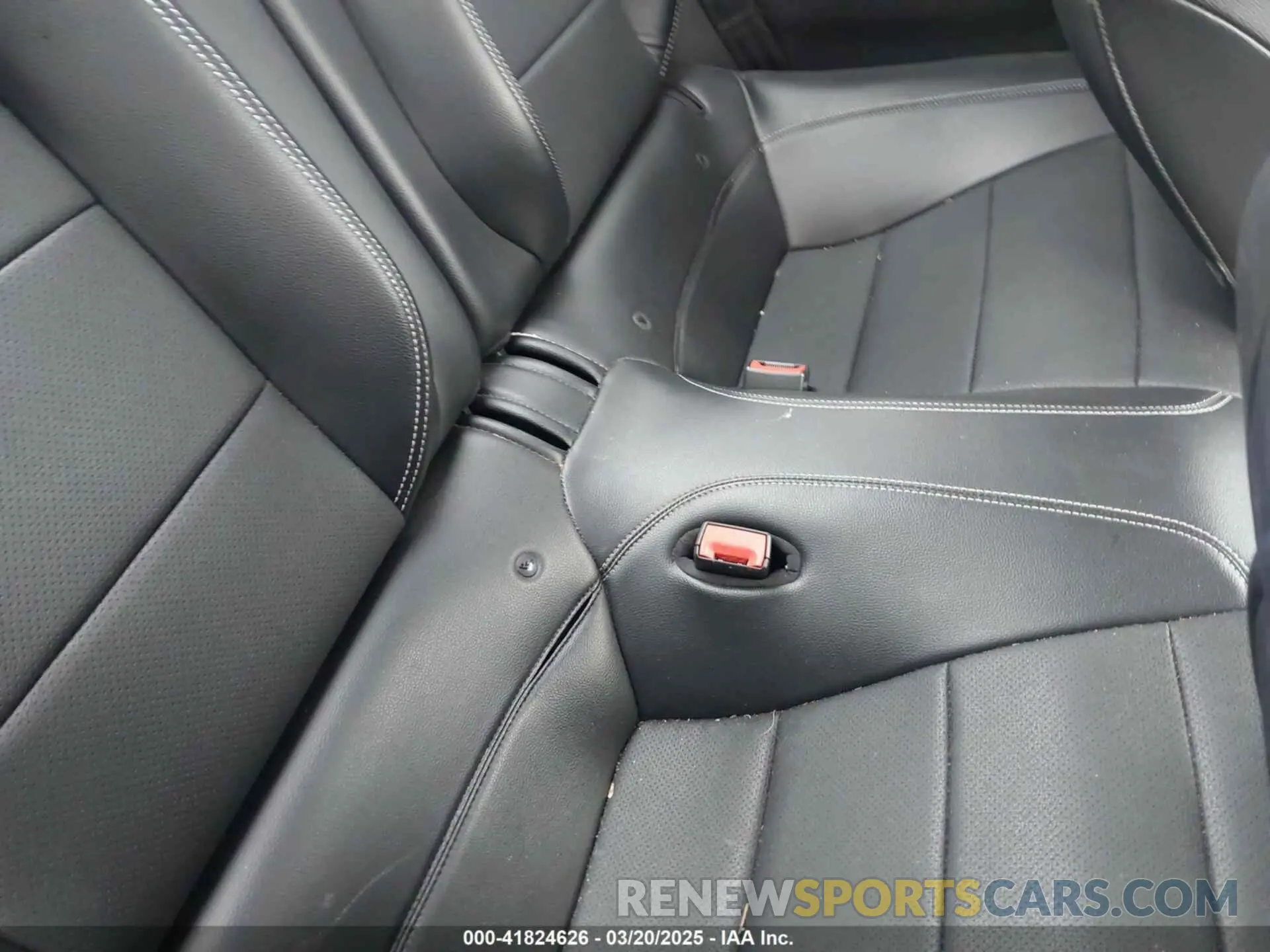 8 fotografías del automóvil dañado 1FA6P8TH6K5166654 FORD MUSTANG 2019