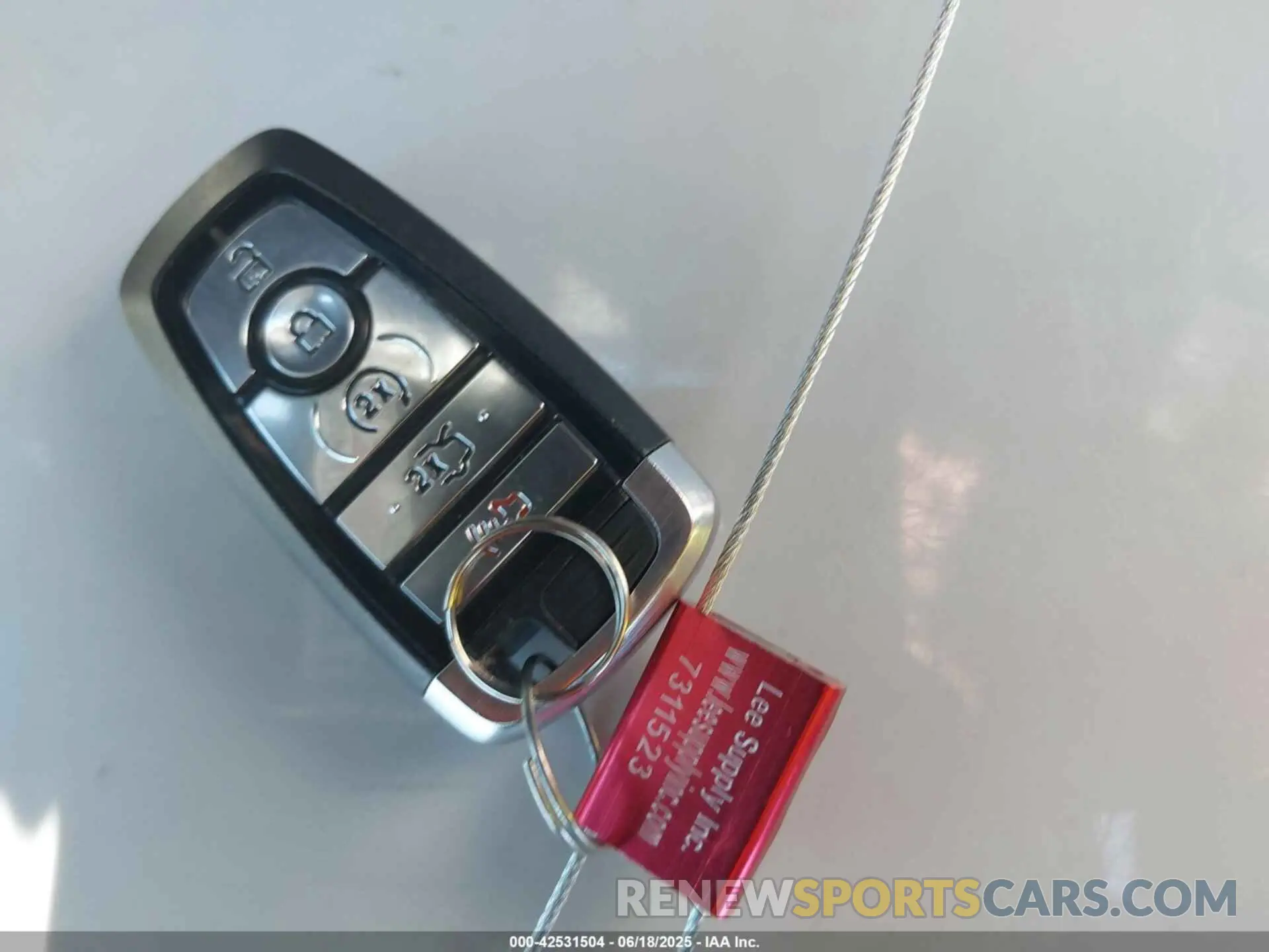 11 fotografías del automóvil dañado 1FA6P8TH7K5119181 FORD MUSTANG 2019