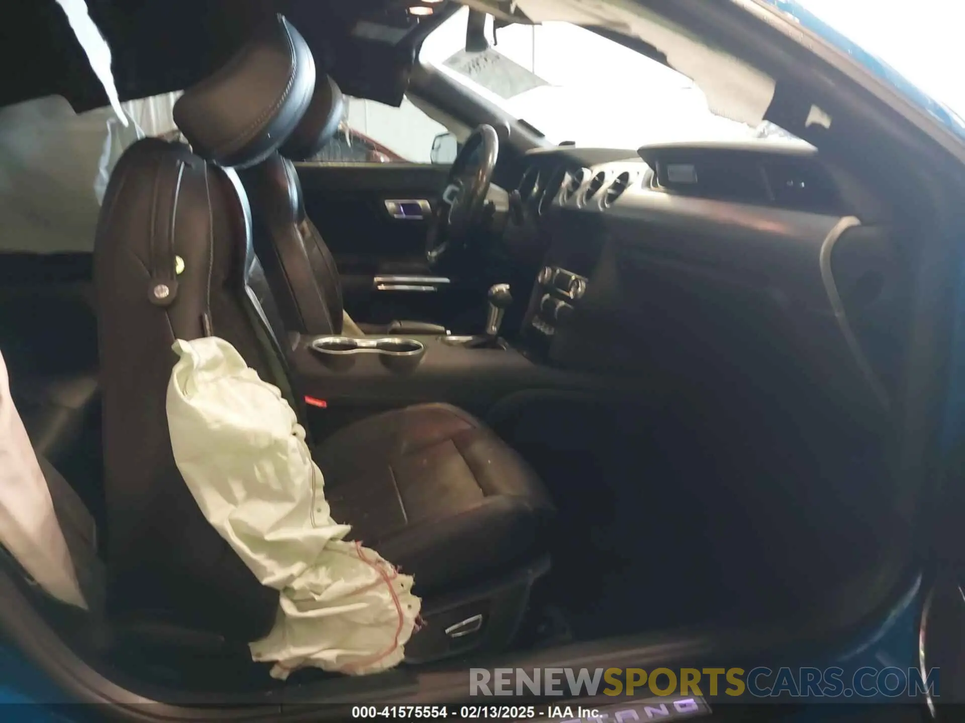 5 fotografías del automóvil dañado 1FA6P8TH7K5173788 FORD MUSTANG 2019