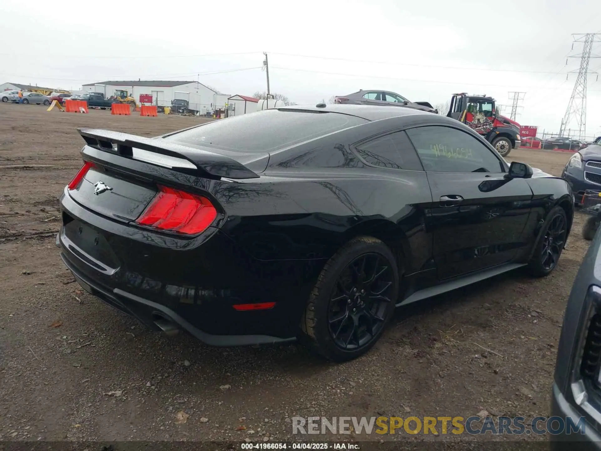 13 fotografías del automóvil dañado 1FA6P8TH7K5180949 FORD MUSTANG 2019