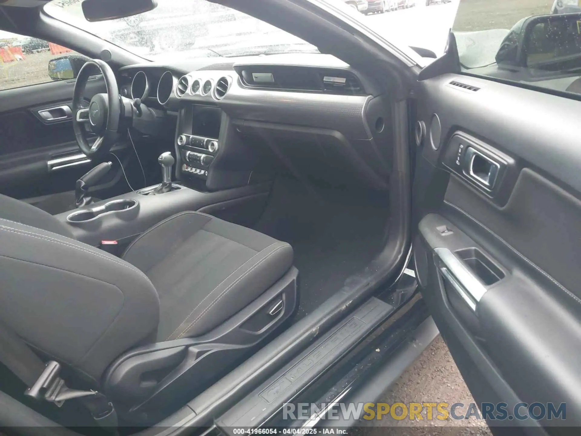 5 fotografías del automóvil dañado 1FA6P8TH7K5180949 FORD MUSTANG 2019