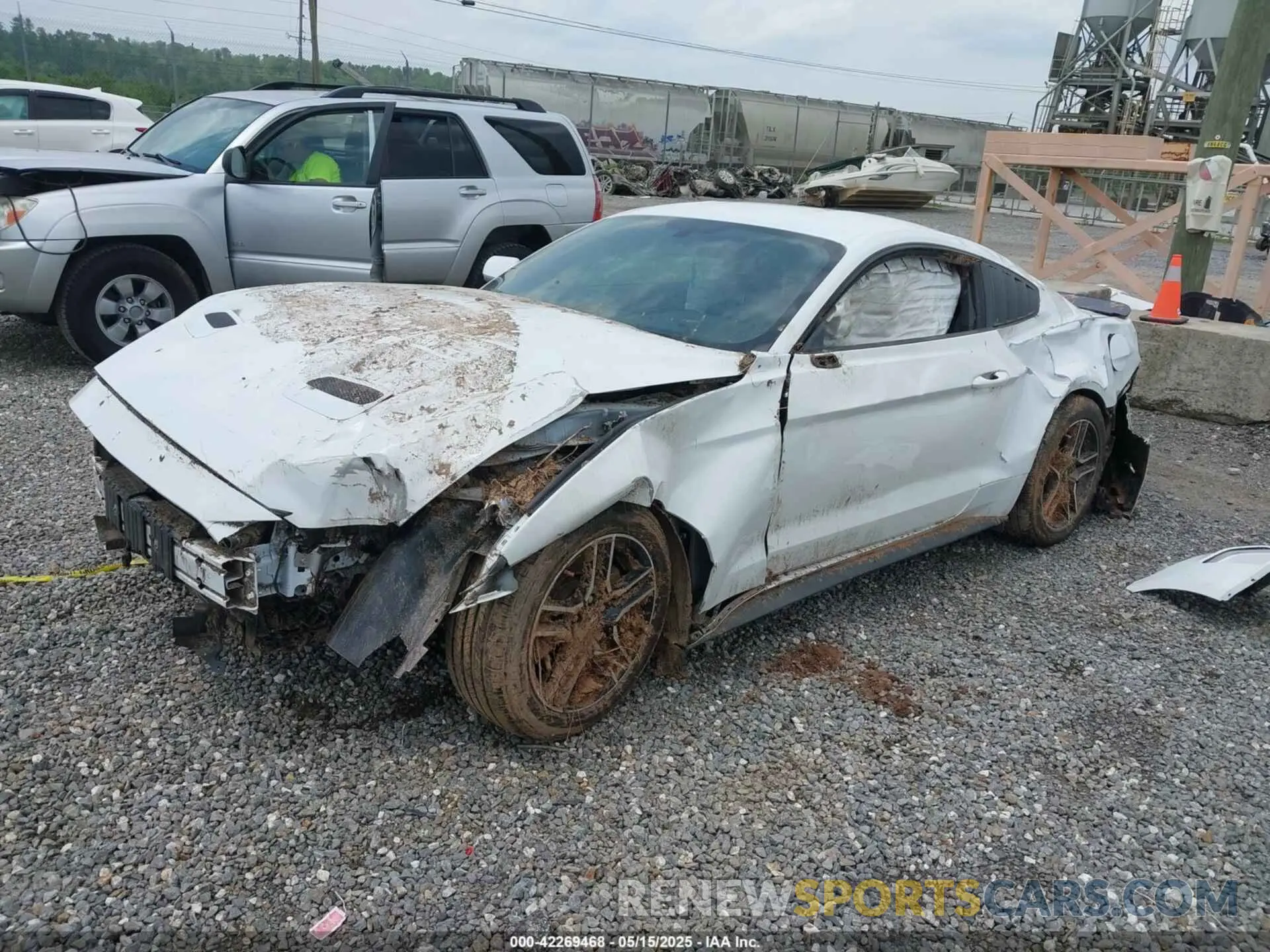 2 fotografías del automóvil dañado 1FA6P8TH8K5114605 FORD MUSTANG 2019