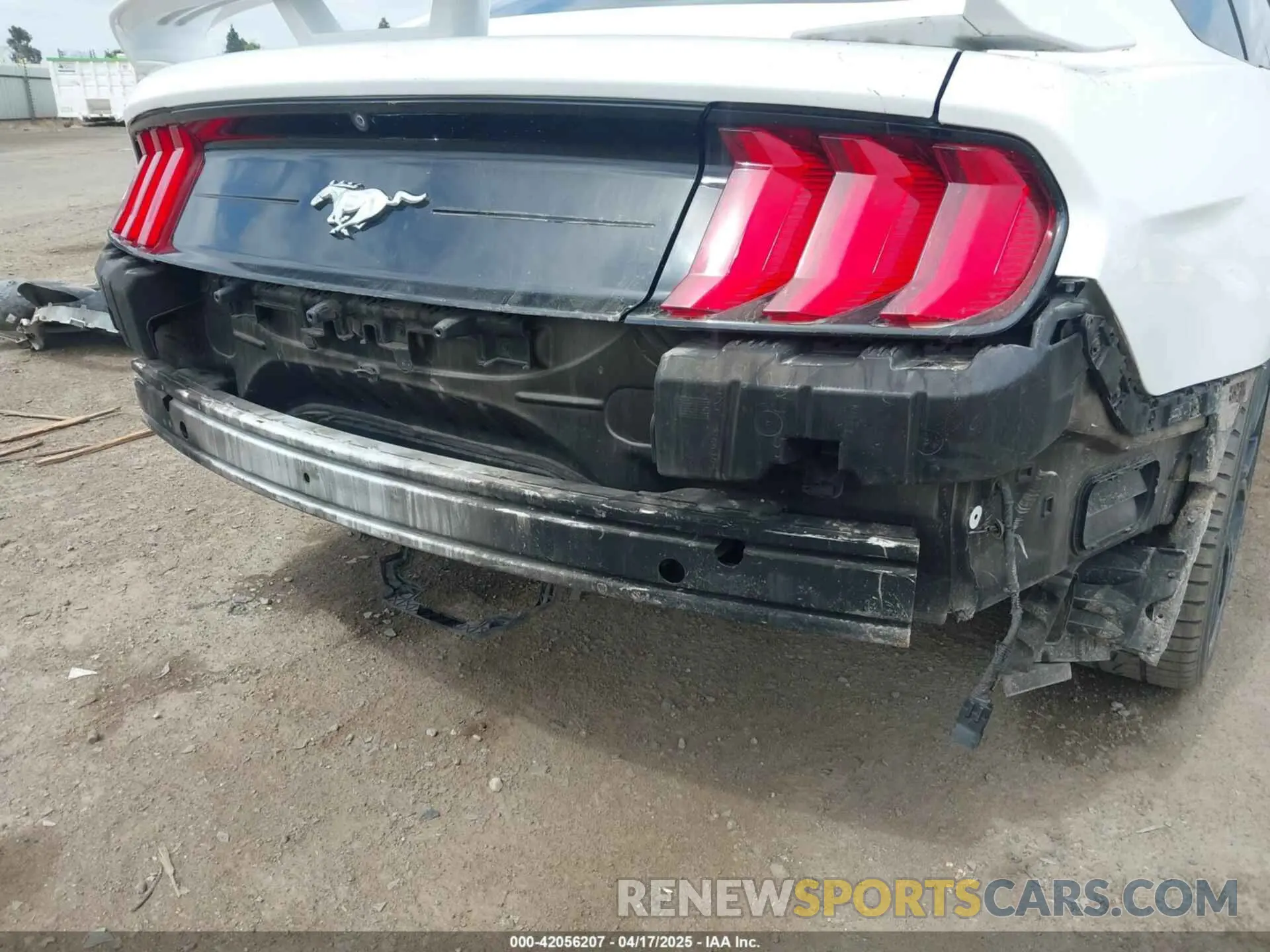 20 fotografías del automóvil dañado 1FA6P8THXK5143703 FORD MUSTANG 2019