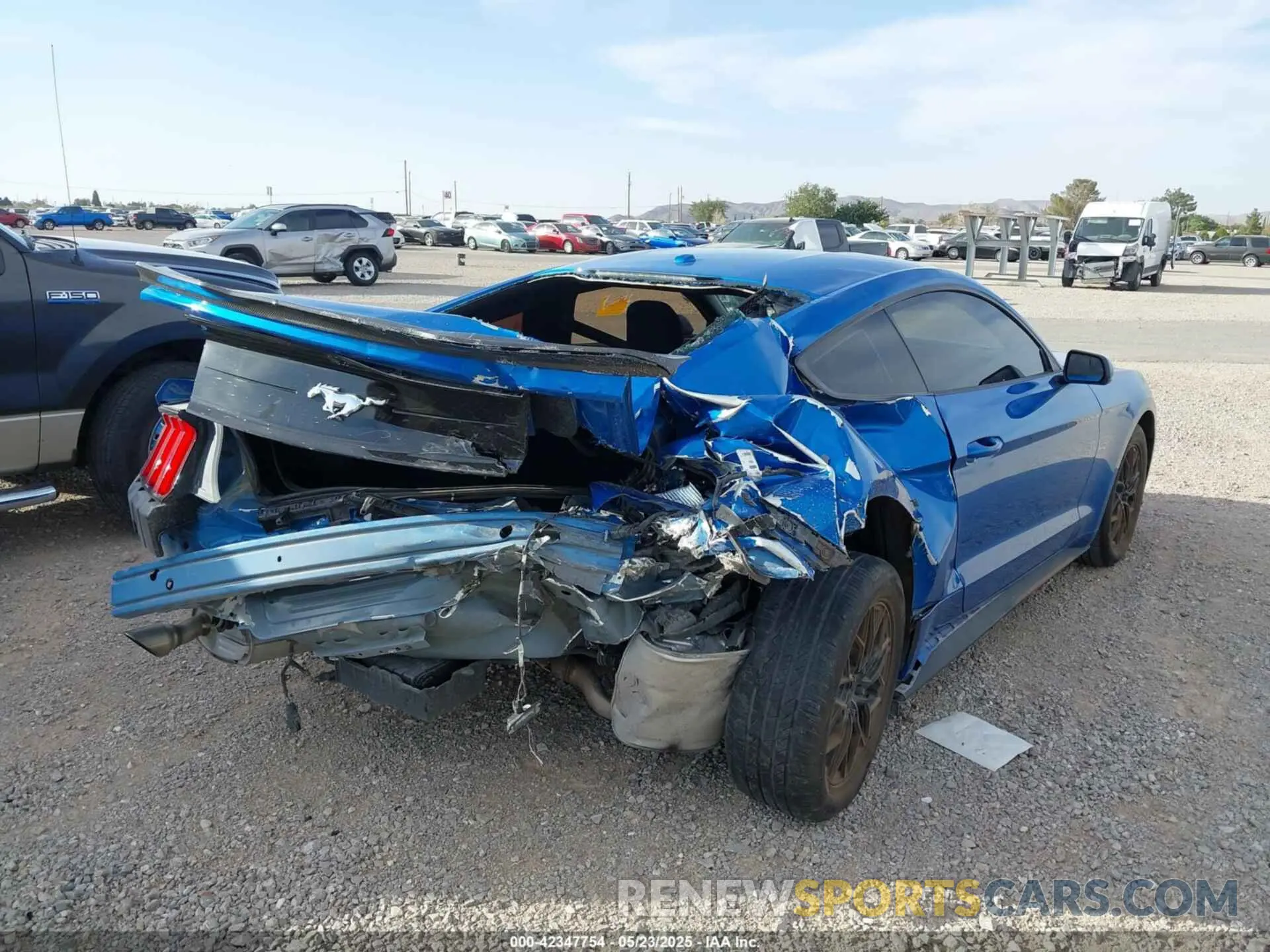 4 fotografías del automóvil dañado 1FA6P8THXK5185806 FORD MUSTANG 2019
