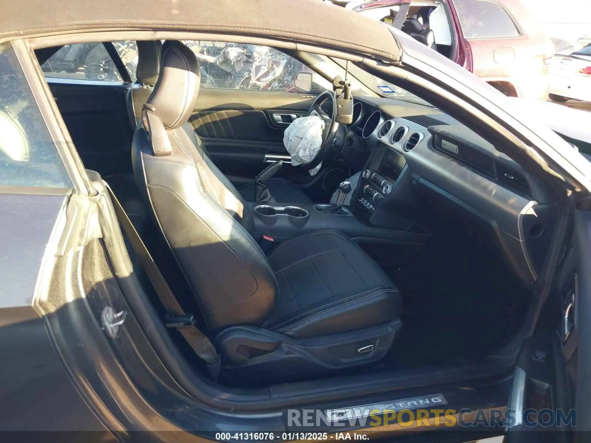 5 fotografías del automóvil dañado 1FATP8UH4K5171921 FORD MUSTANG 2019