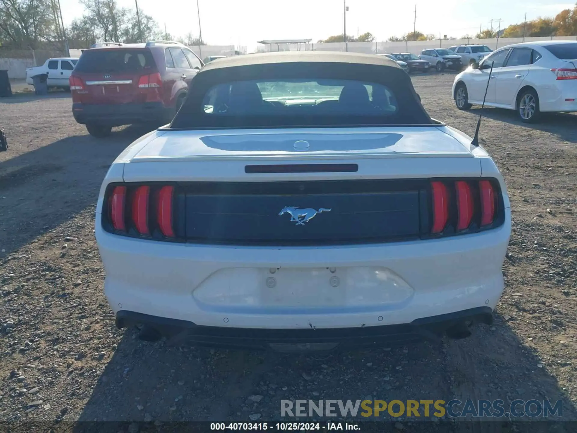 16 fotografías del automóvil dañado 1FATP8UH4K5188380 FORD MUSTANG 2019