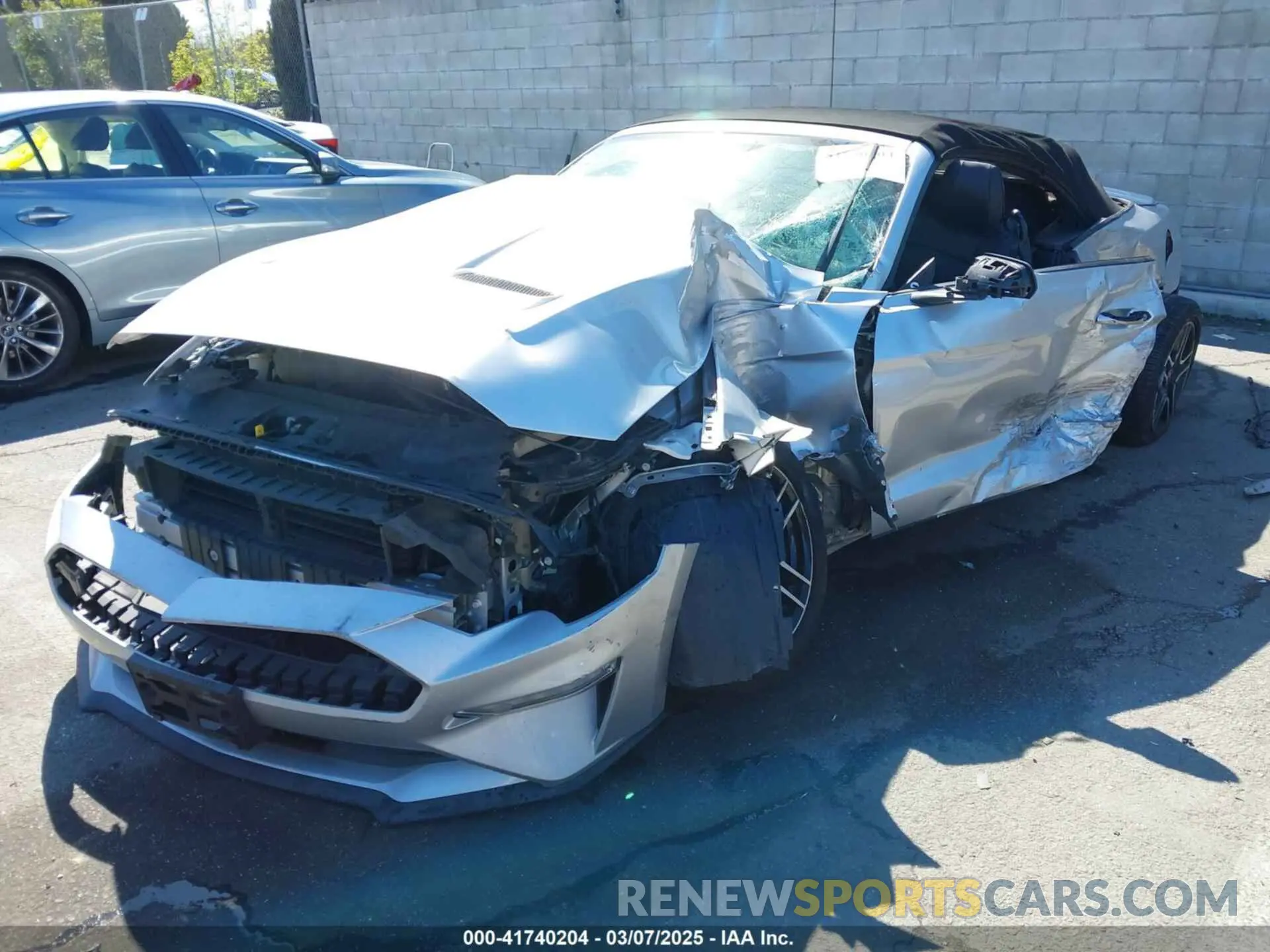 2 fotografías del automóvil dañado 1FATP8UH9K5193087 FORD MUSTANG 2019
