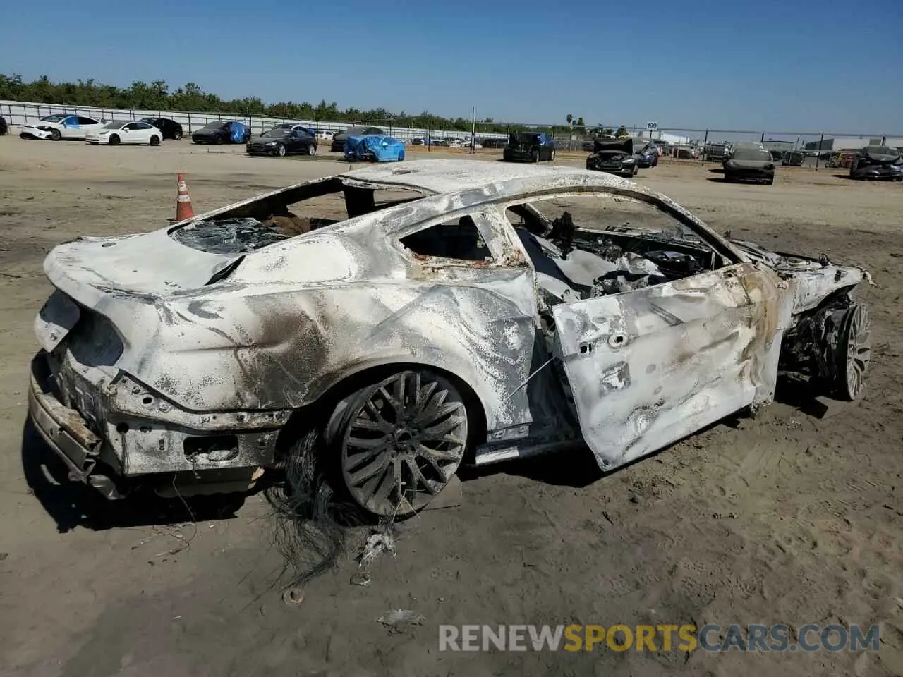 3 fotografías del automóvil dañado 1FA6P8CF0L5109026 FORD MUSTANG 2020