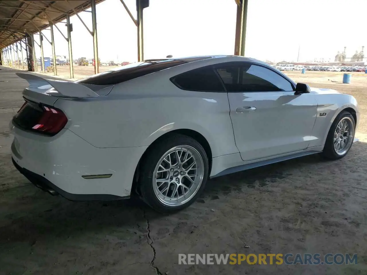 3 fotografías del automóvil dañado 1FA6P8CF0L5131222 FORD MUSTANG 2020